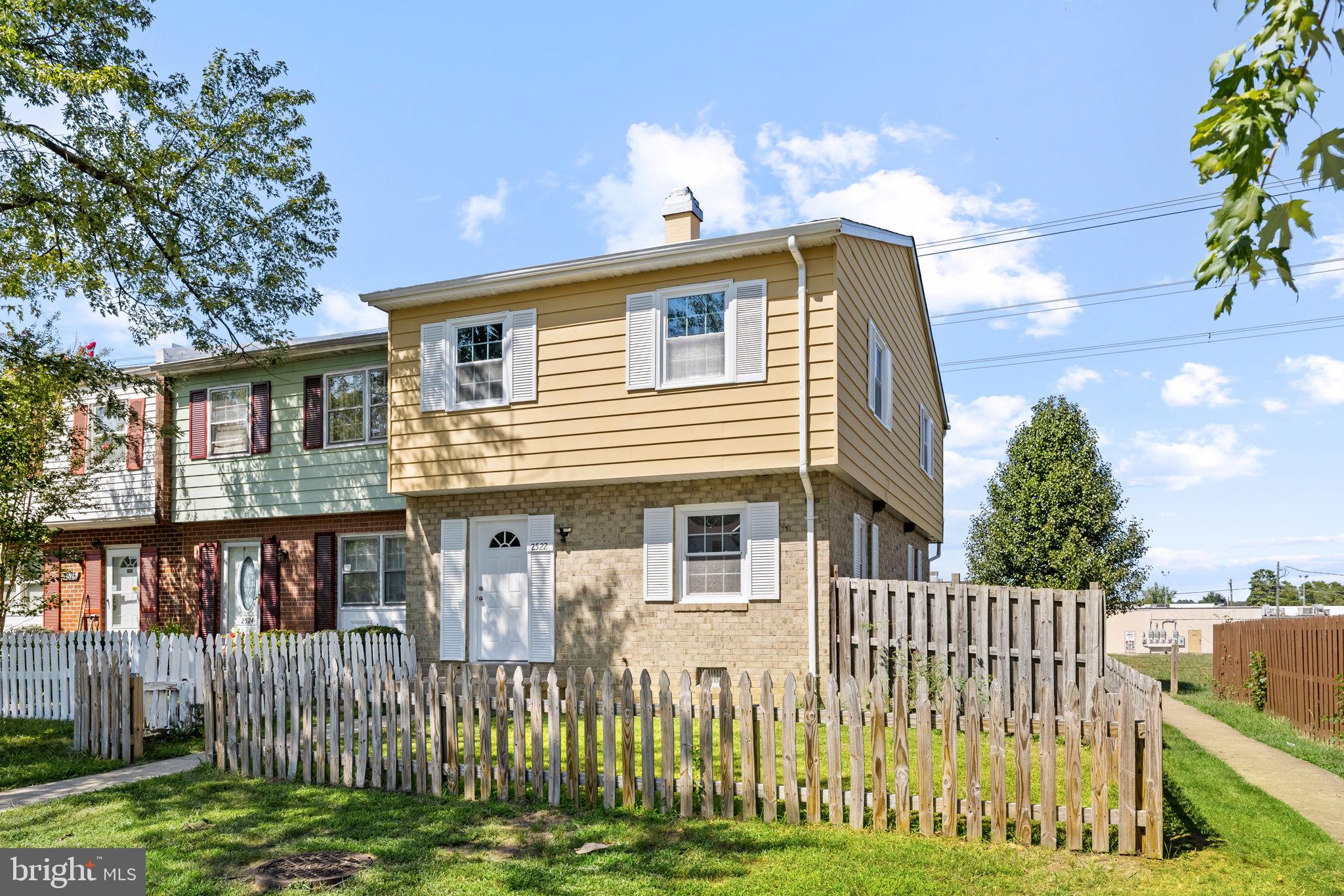 2522 SEDGEWICK PLACE