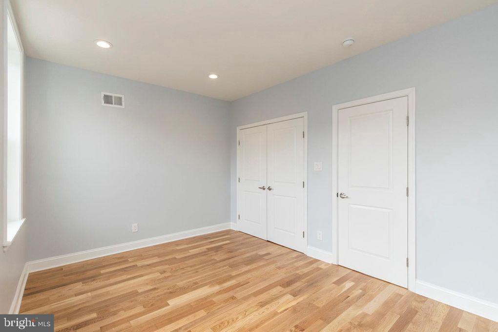 POINT BREEZE - Residential Lease