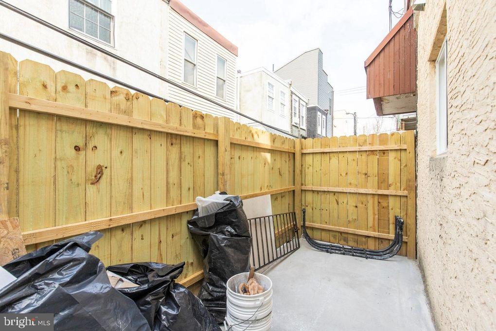 POINT BREEZE - Residential Lease