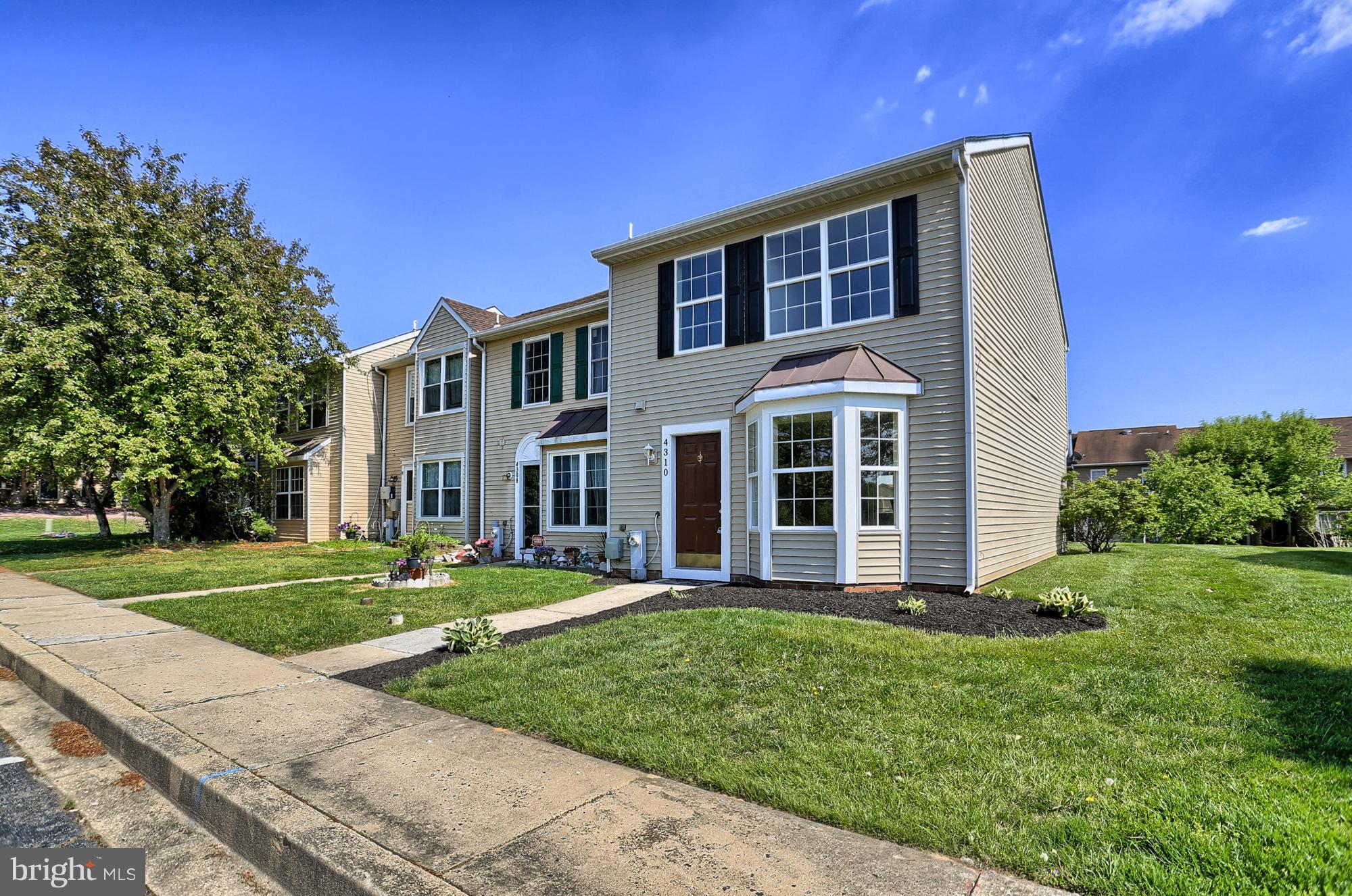 RIVERSIDE - Residential