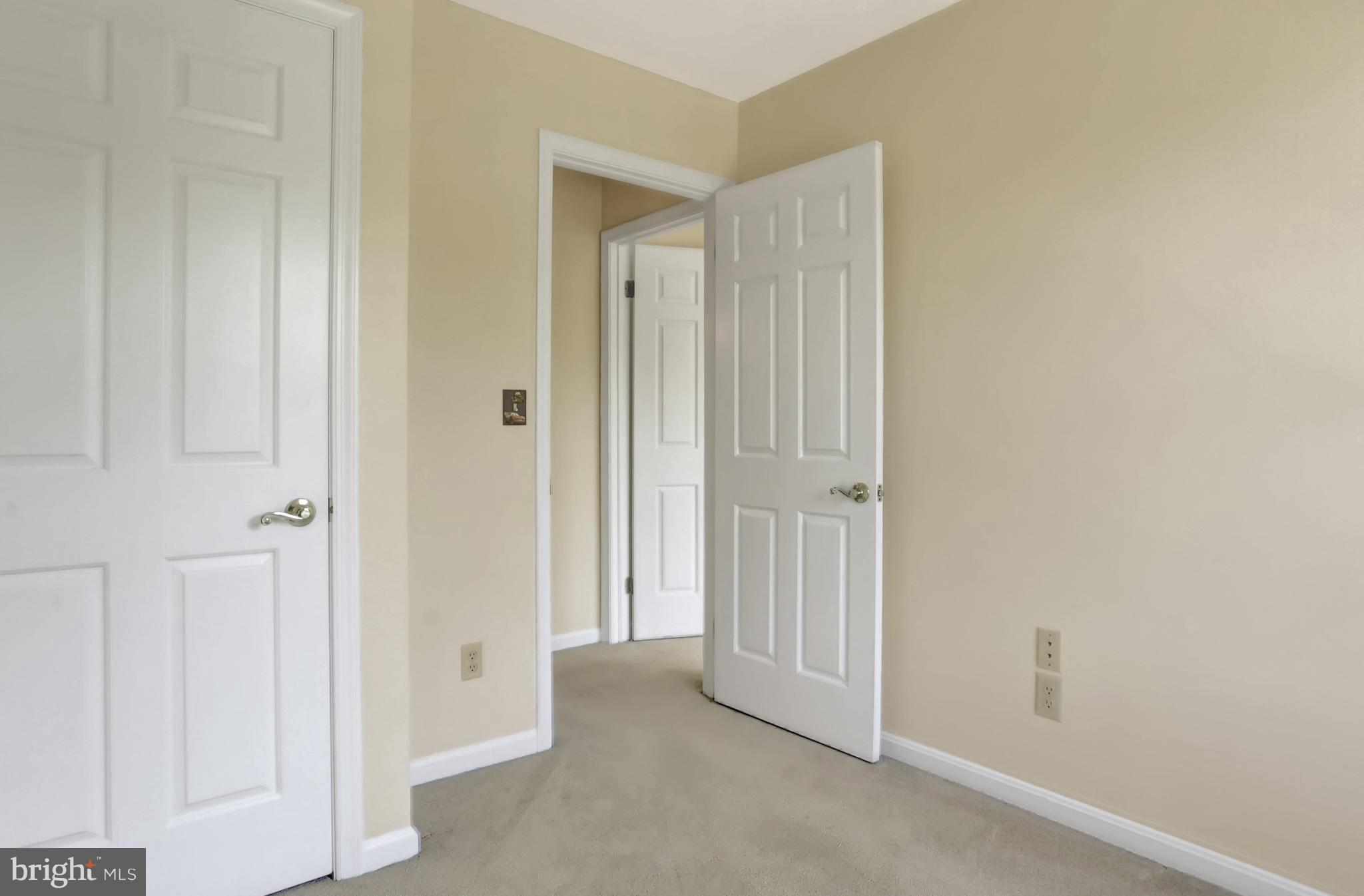 RIVERSIDE - Residential