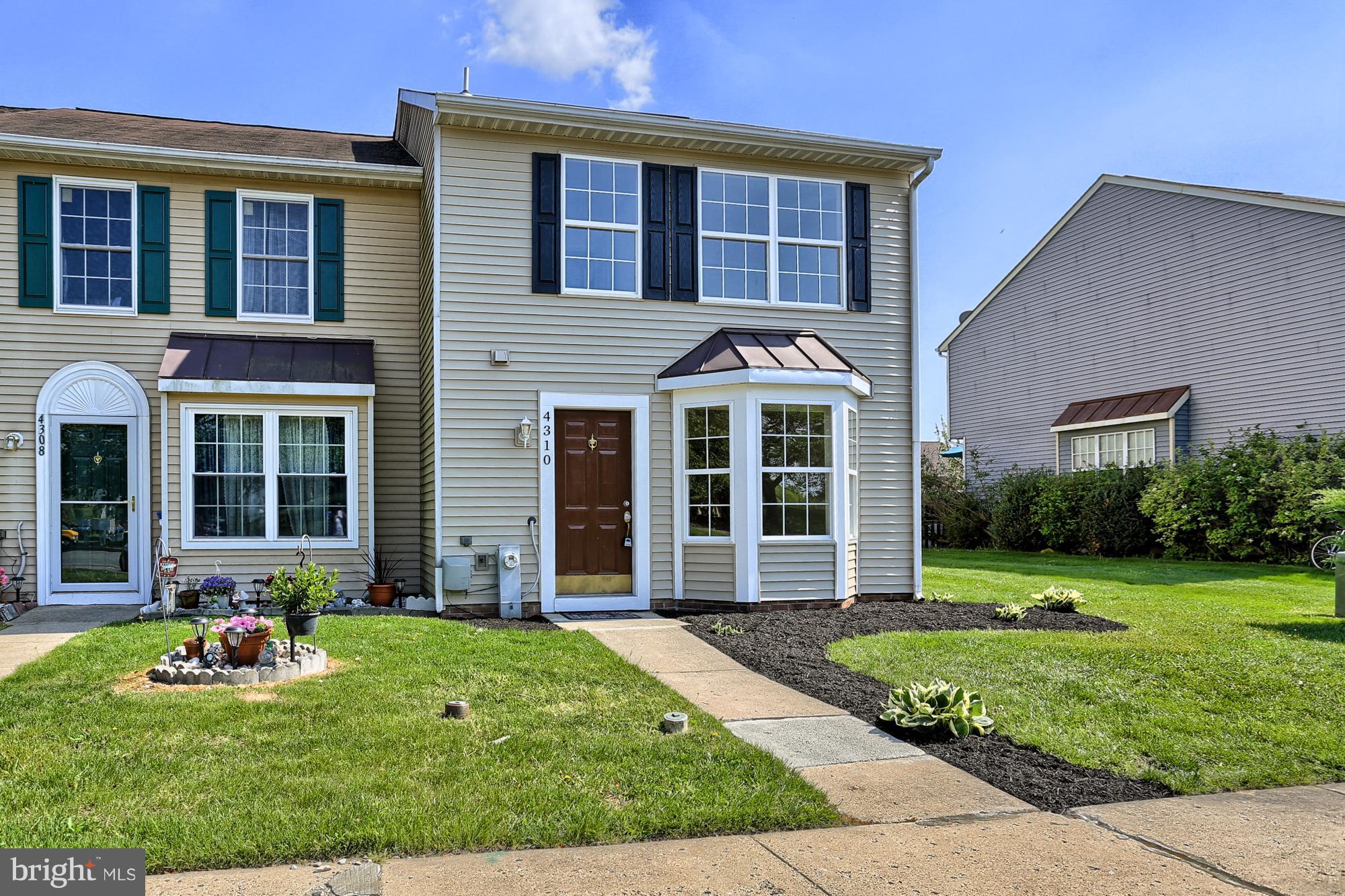 RIVERSIDE - Residential