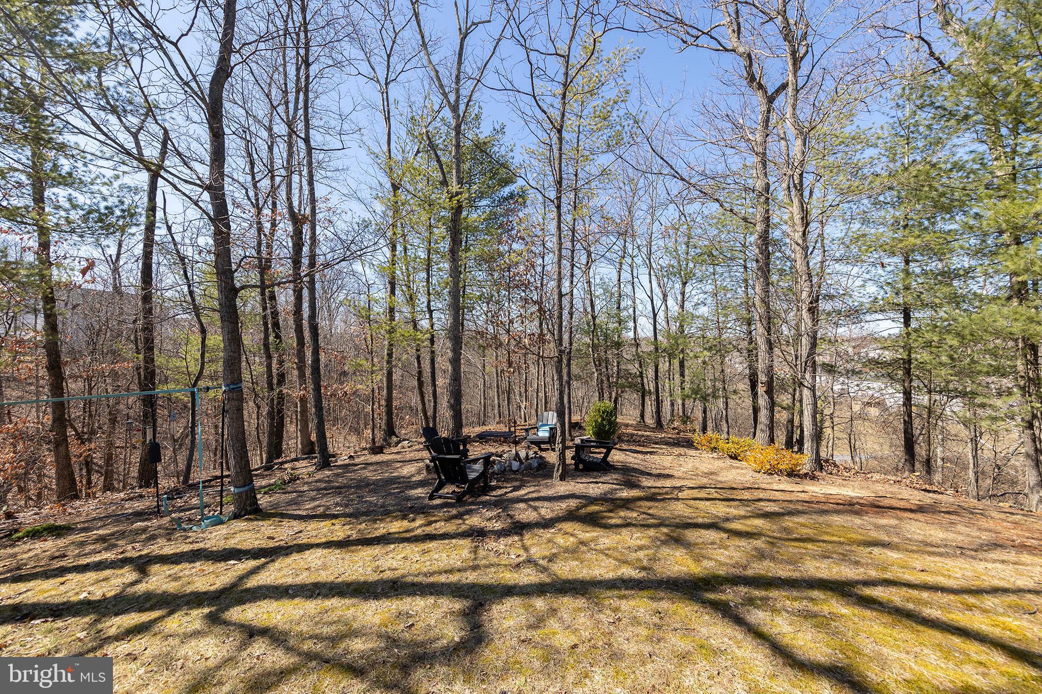 ABRAMS POINTE - Residential