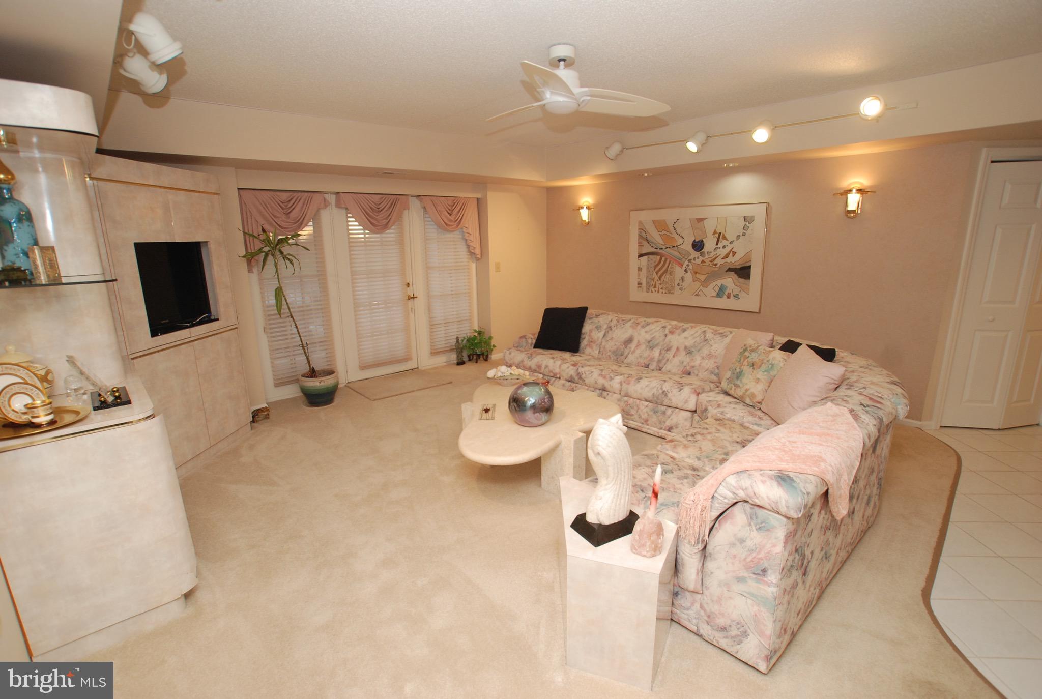 CENTENNIAL STATION - Residential