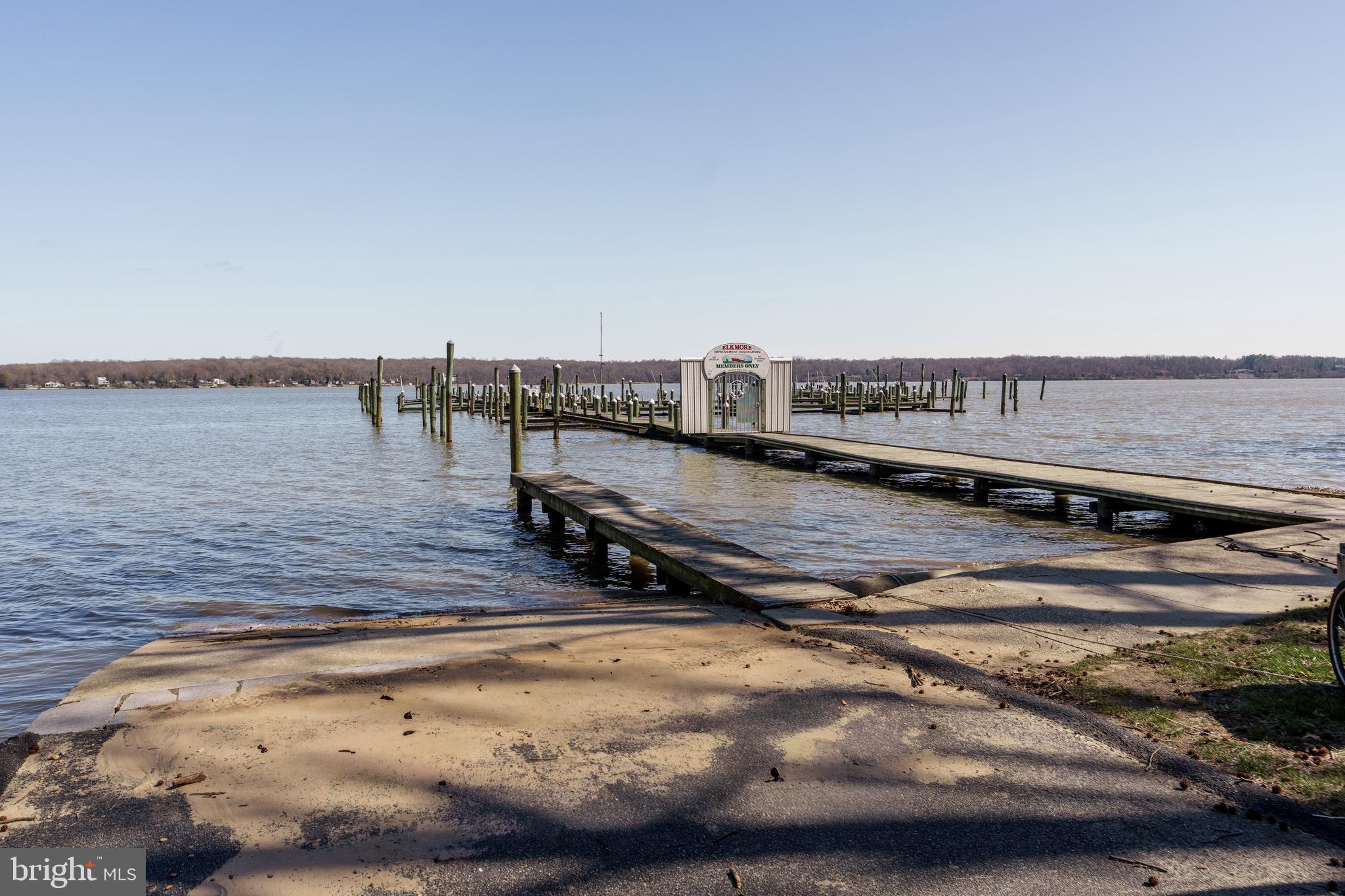 ELKMORE - Residential