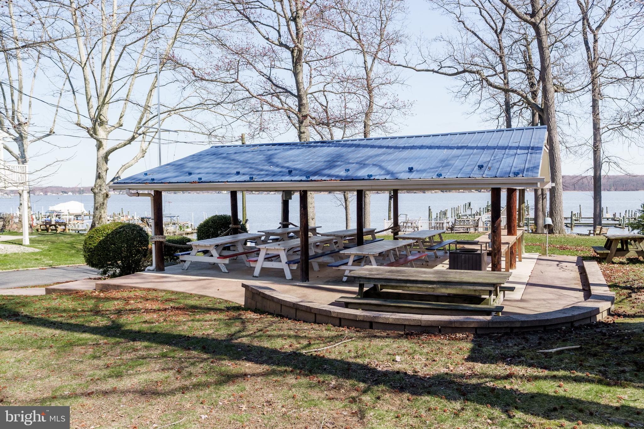 ELKMORE - Residential