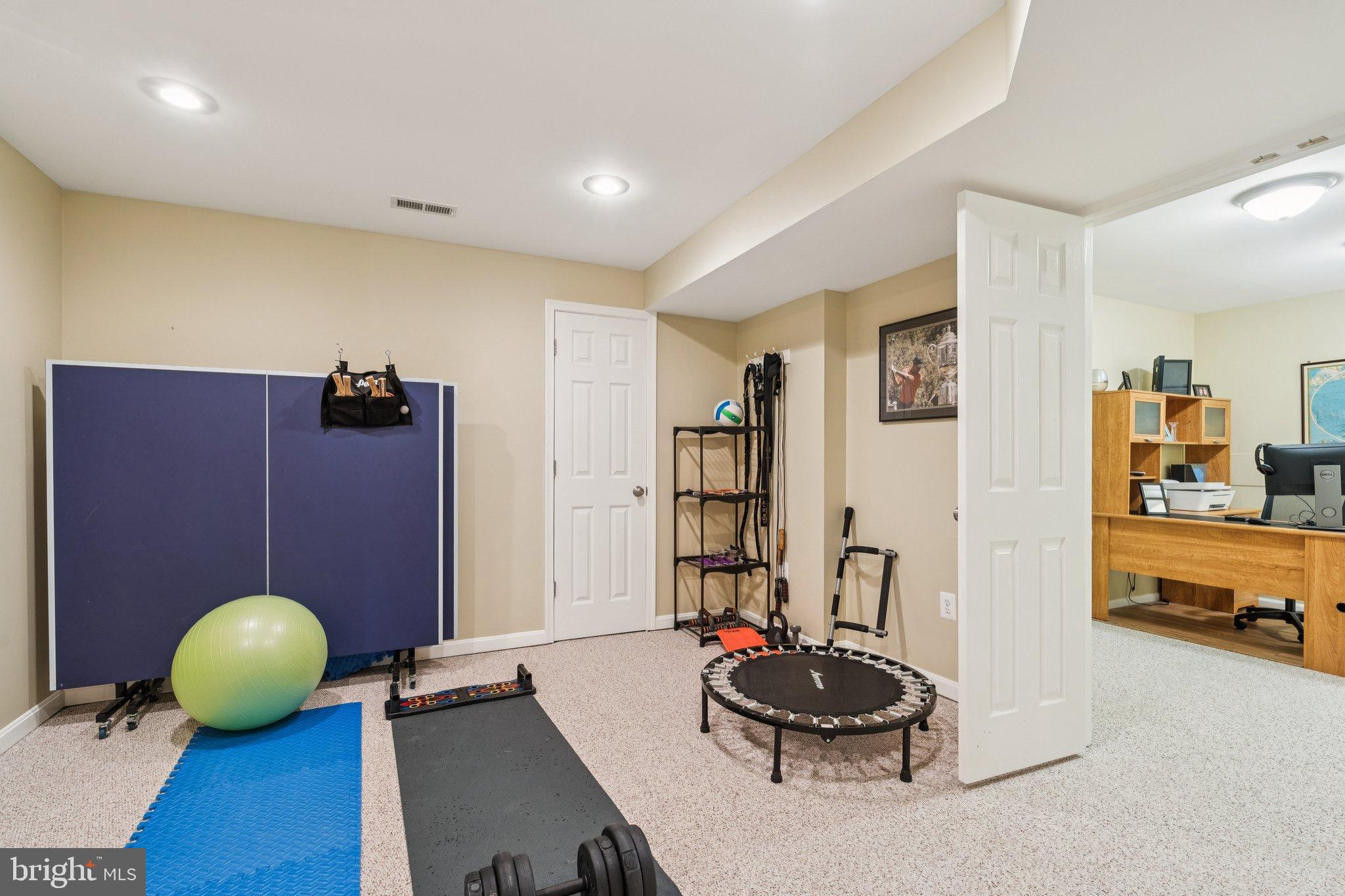 CASCADES - Residential Lease