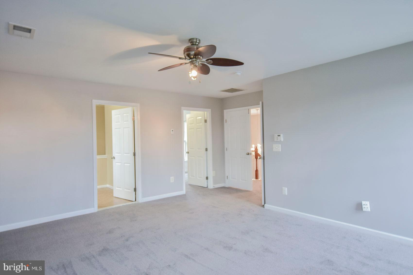 LAKELAND PLACE - Residential