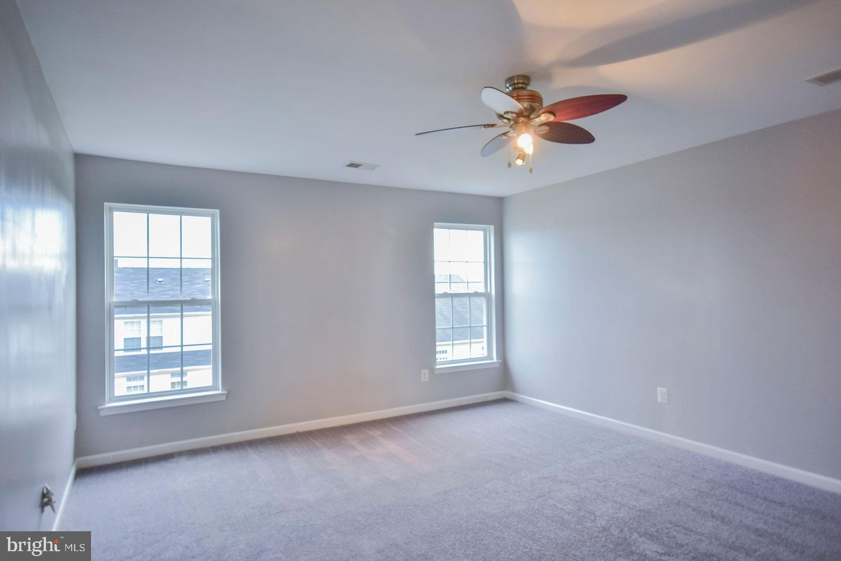 LAKELAND PLACE - Residential