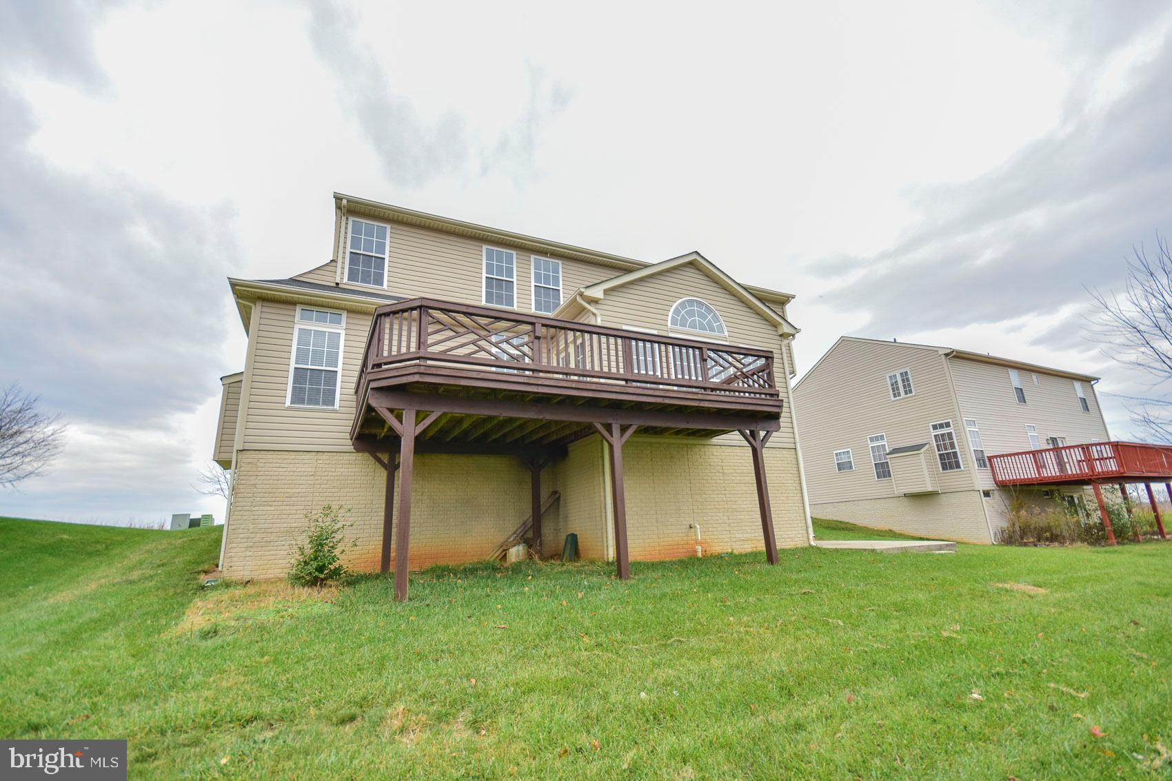 LAKELAND PLACE - Residential