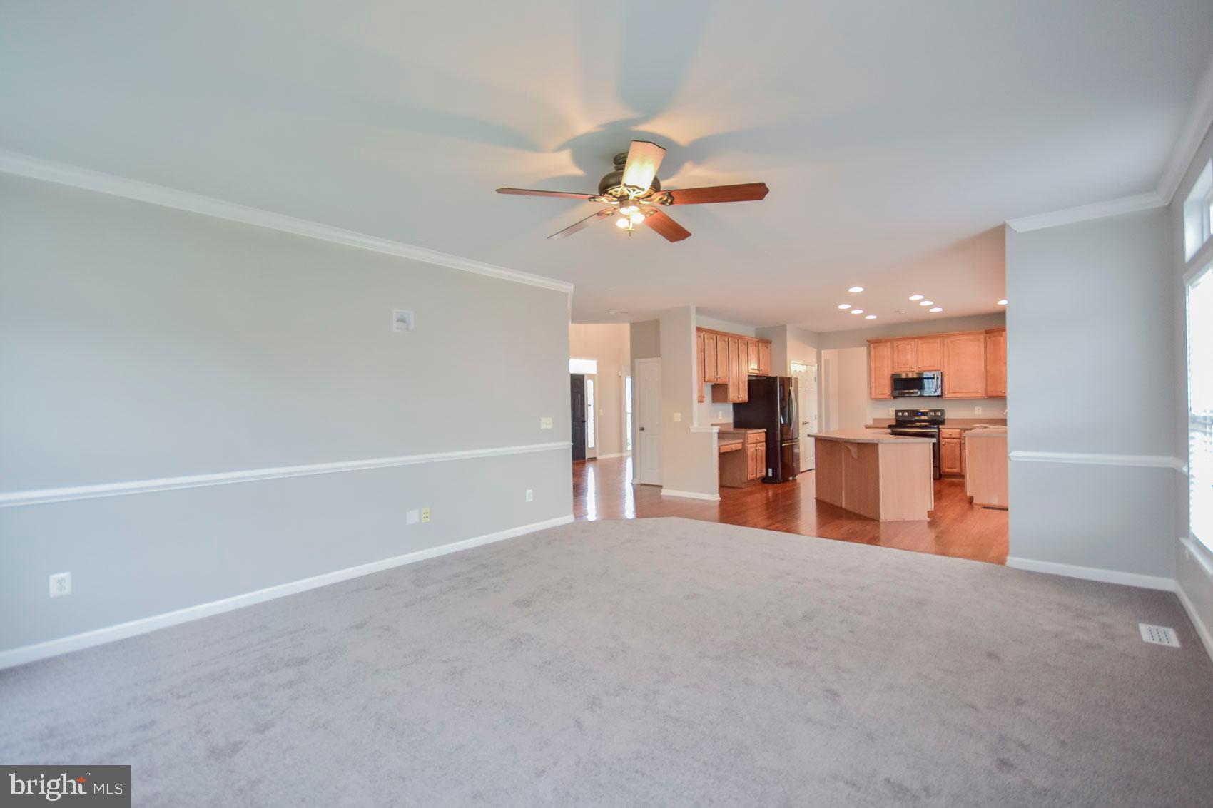 LAKELAND PLACE - Residential