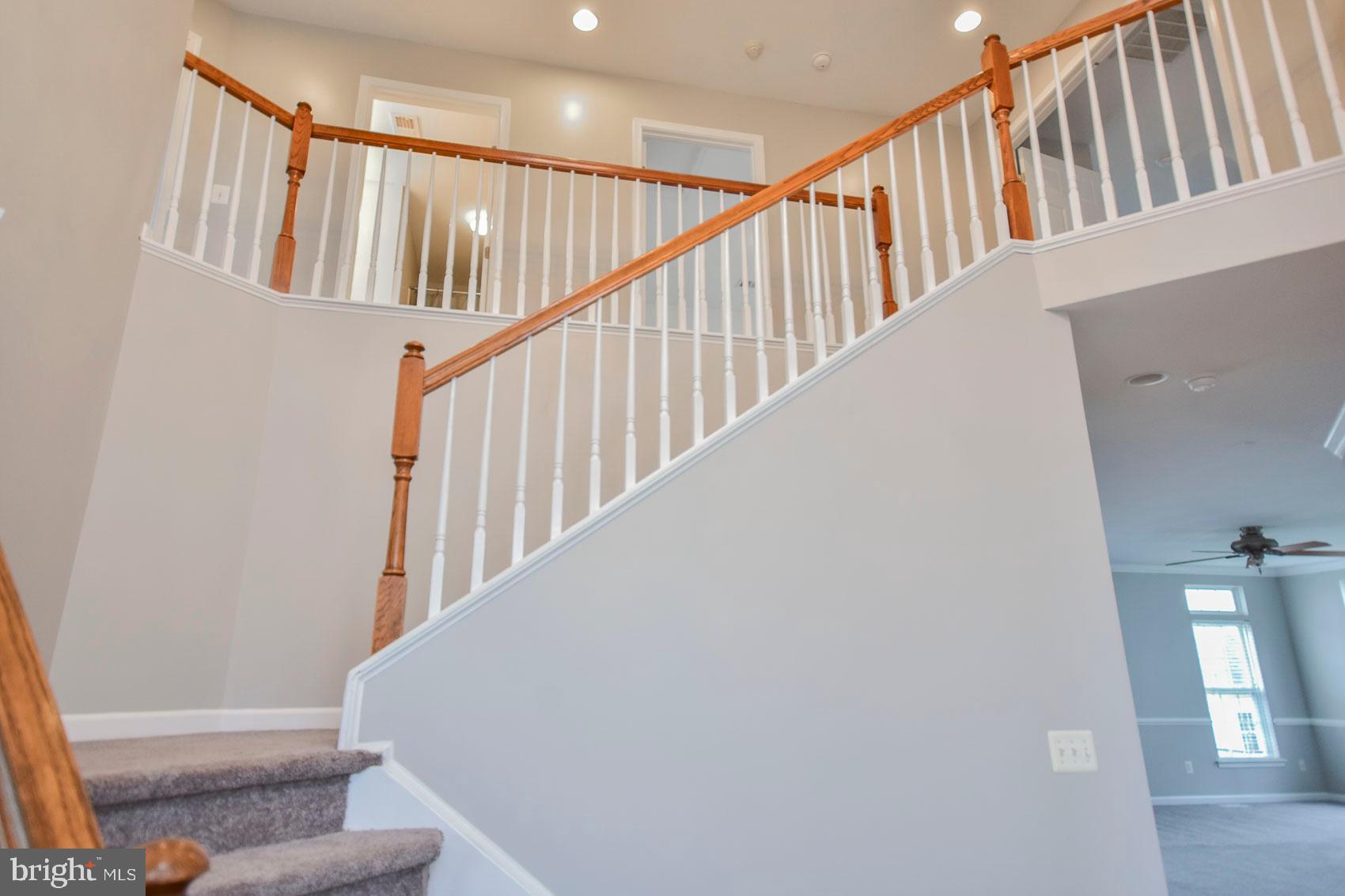 LAKELAND PLACE - Residential