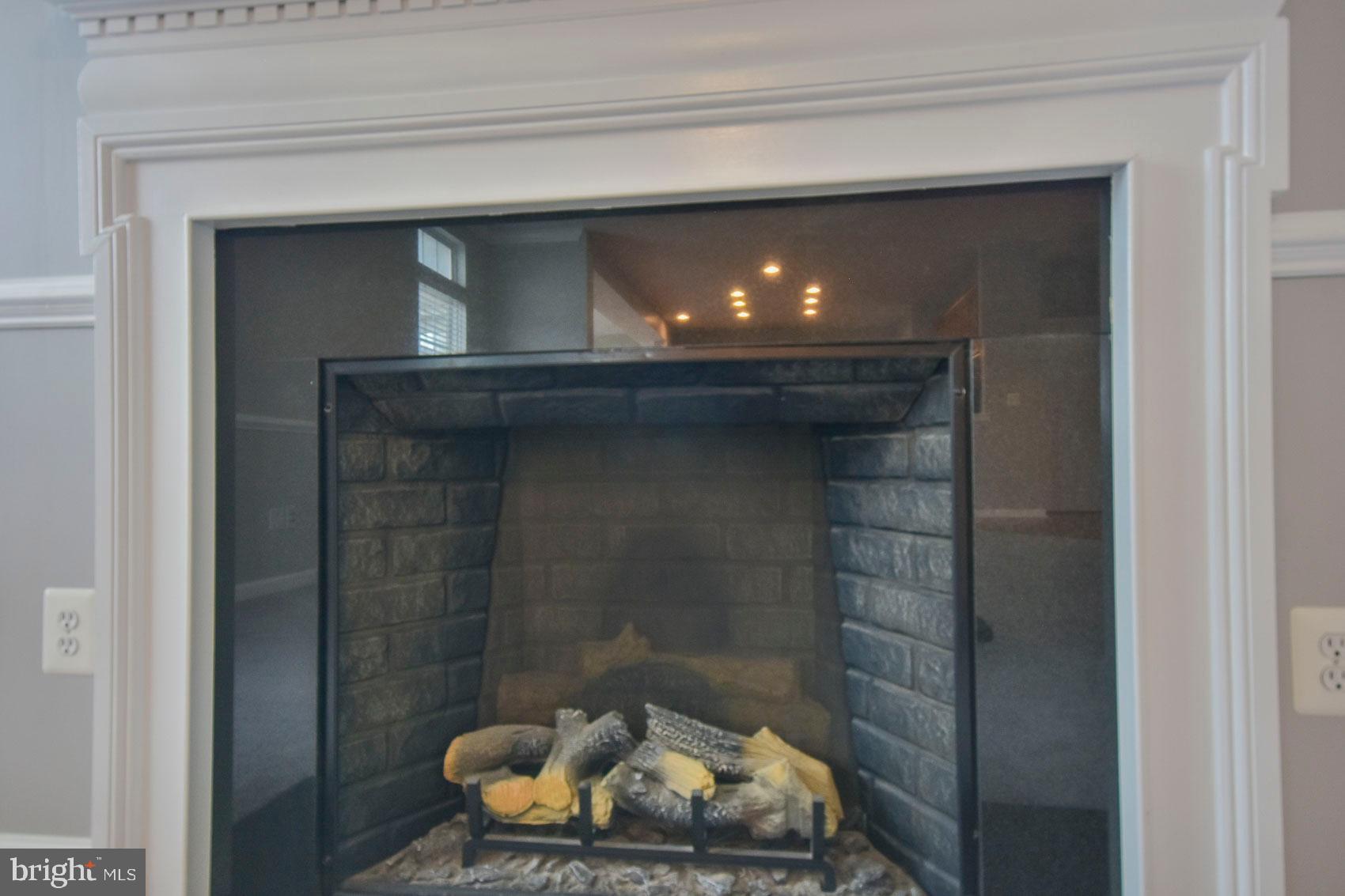 LAKELAND PLACE - Residential