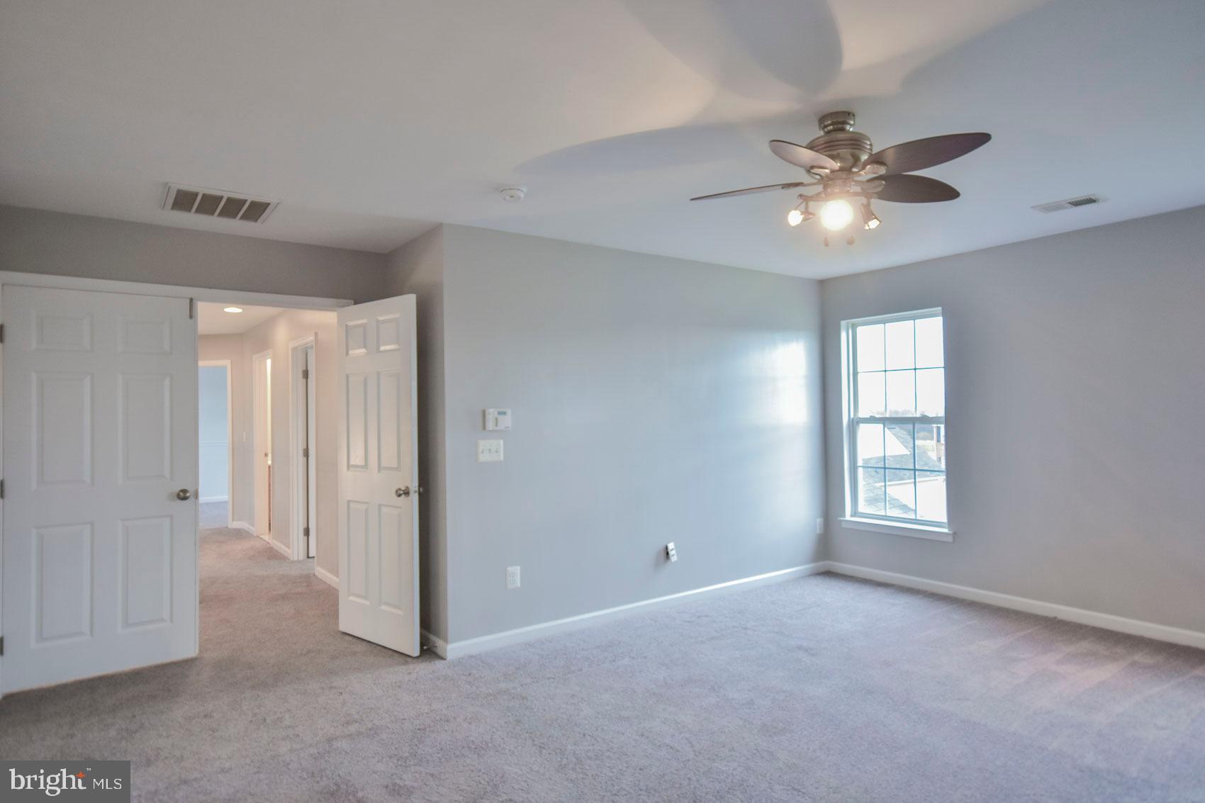 LAKELAND PLACE - Residential