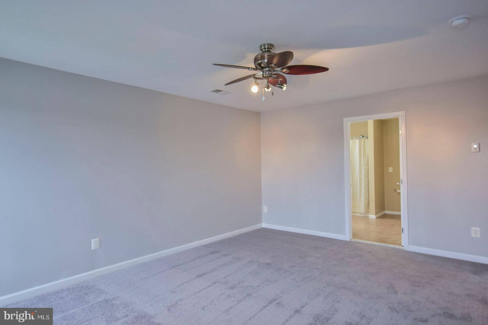 LAKELAND PLACE - Residential