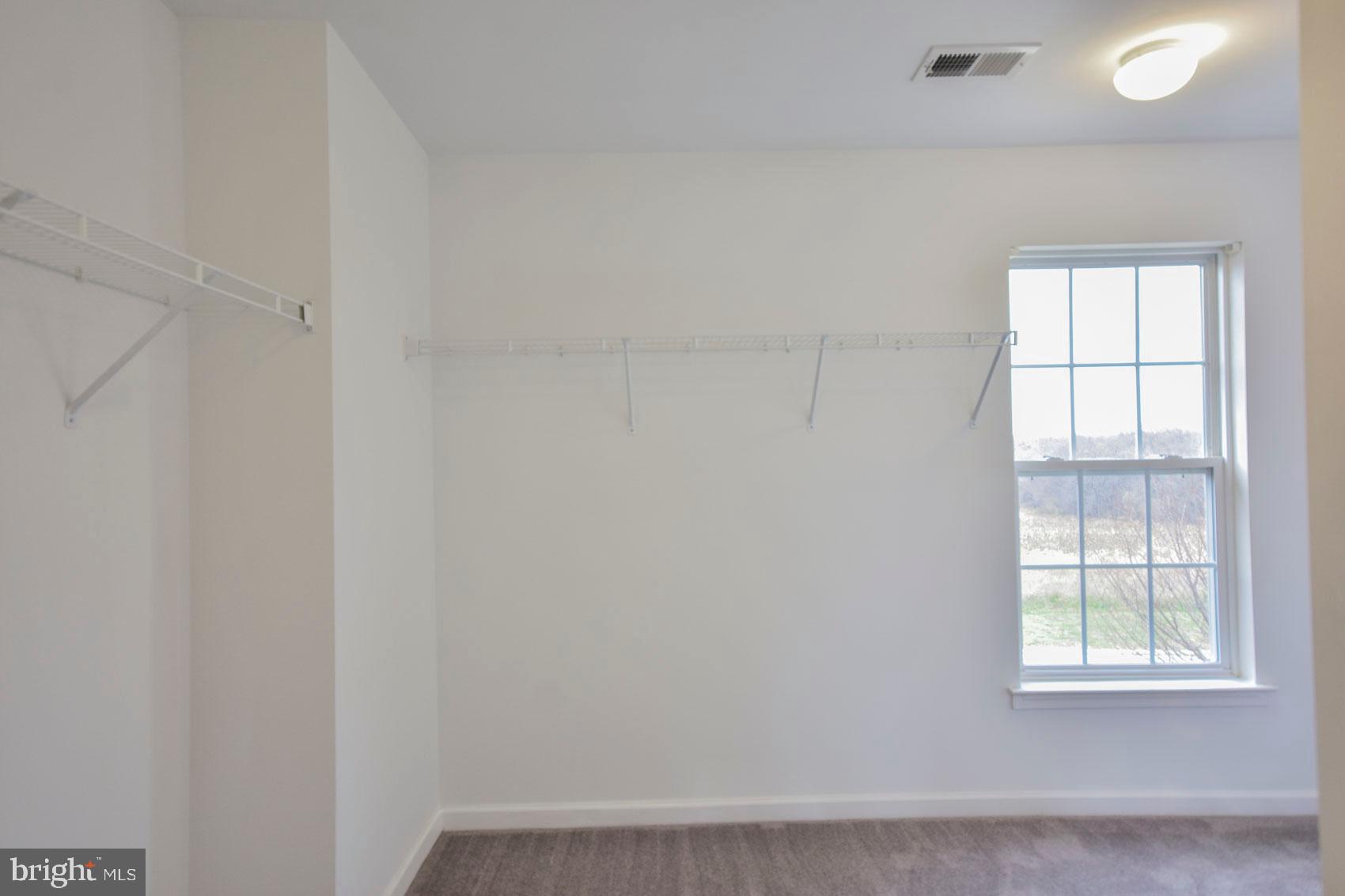 LAKELAND PLACE - Residential