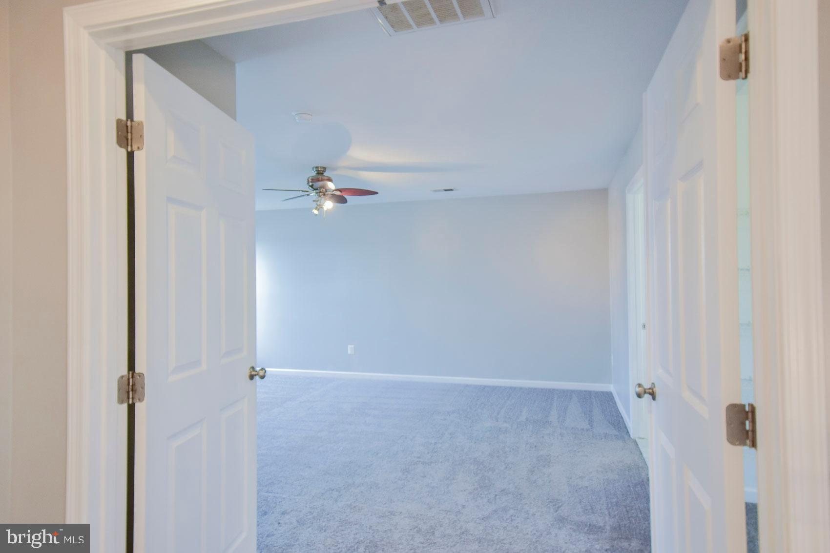 LAKELAND PLACE - Residential