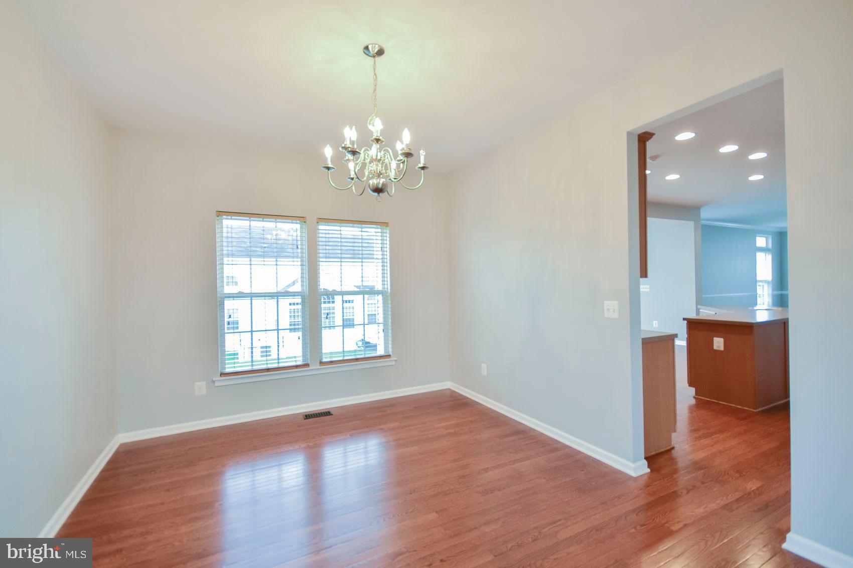 LAKELAND PLACE - Residential