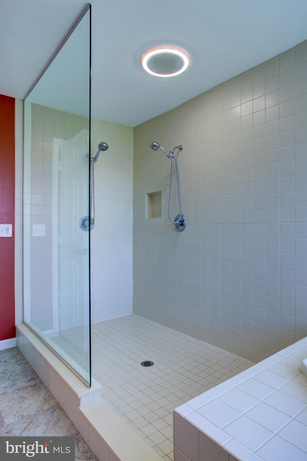 FARMINGTON WAY - Residential