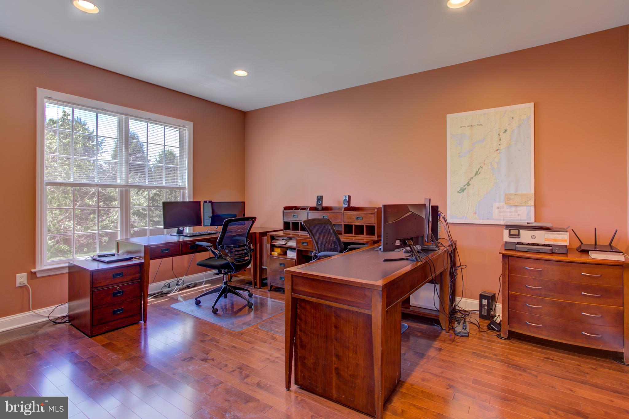 FARMINGTON WAY - Residential