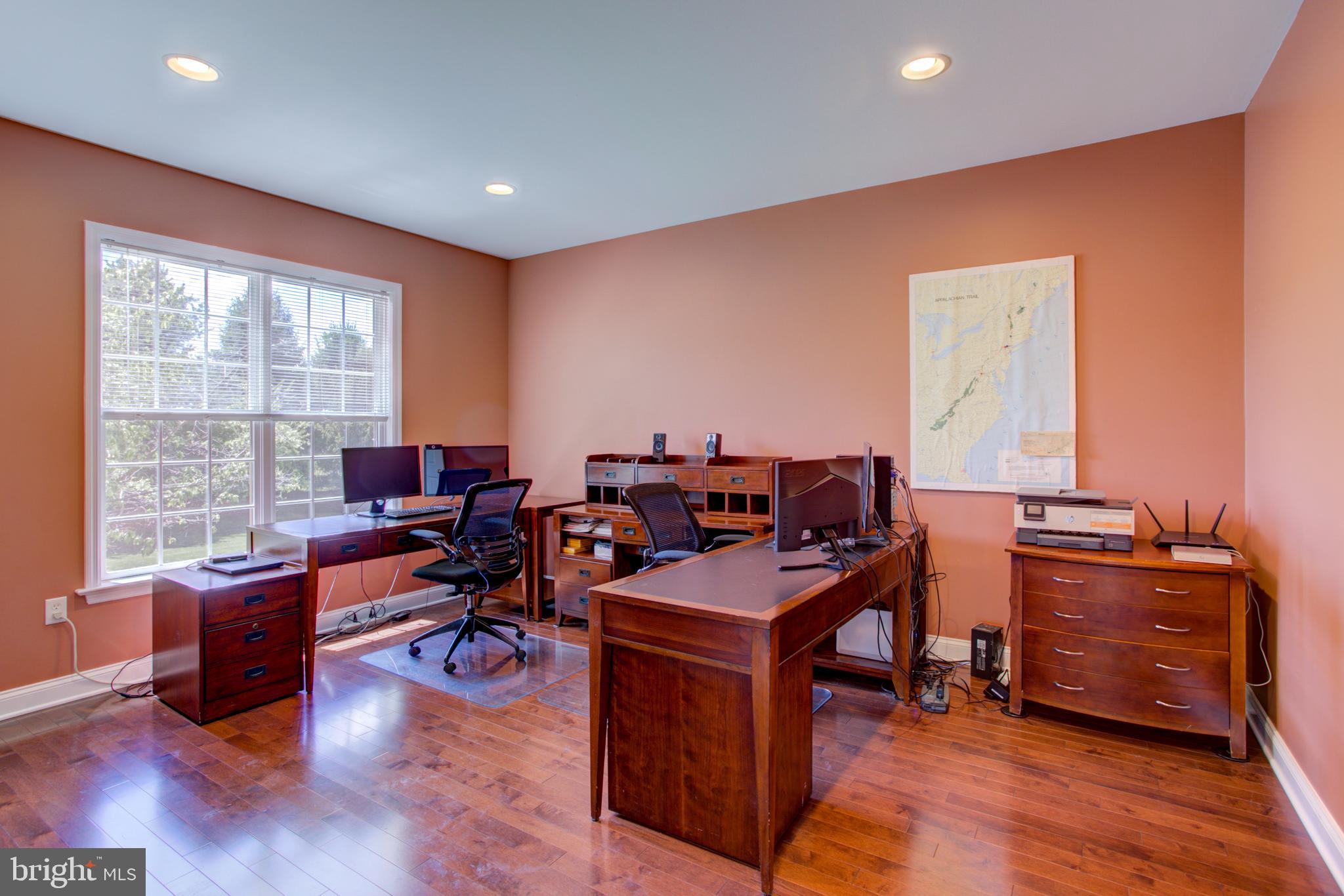 FARMINGTON WAY - Residential