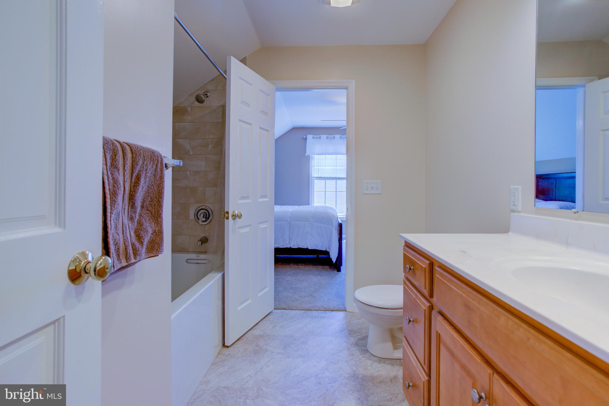 FARMINGTON WAY - Residential