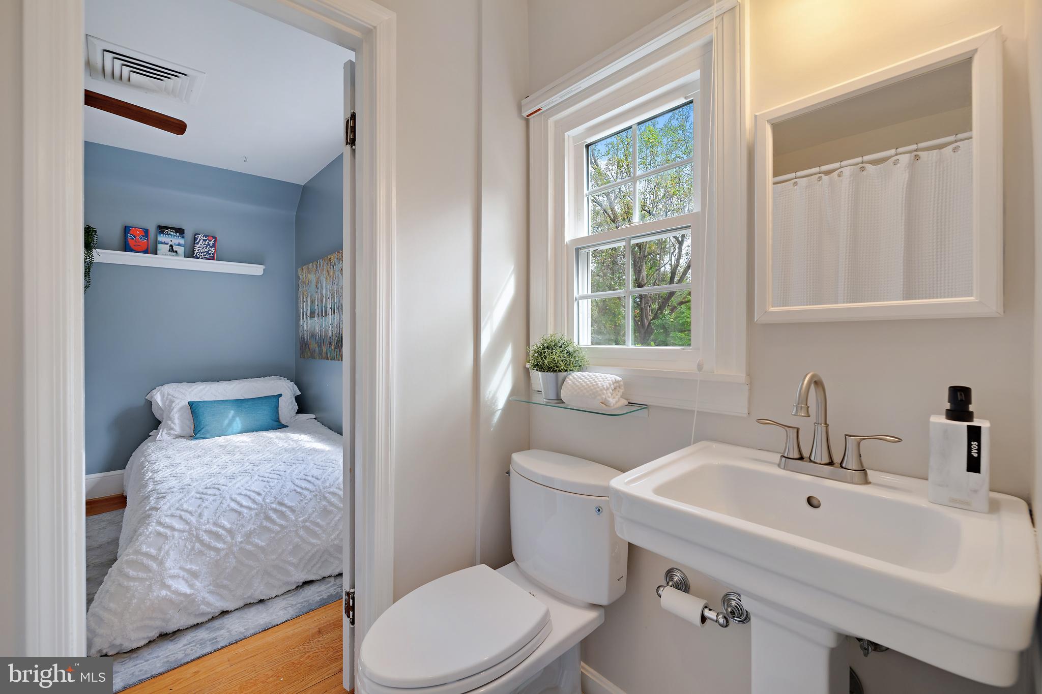 WOODSIDE PARK - Residential