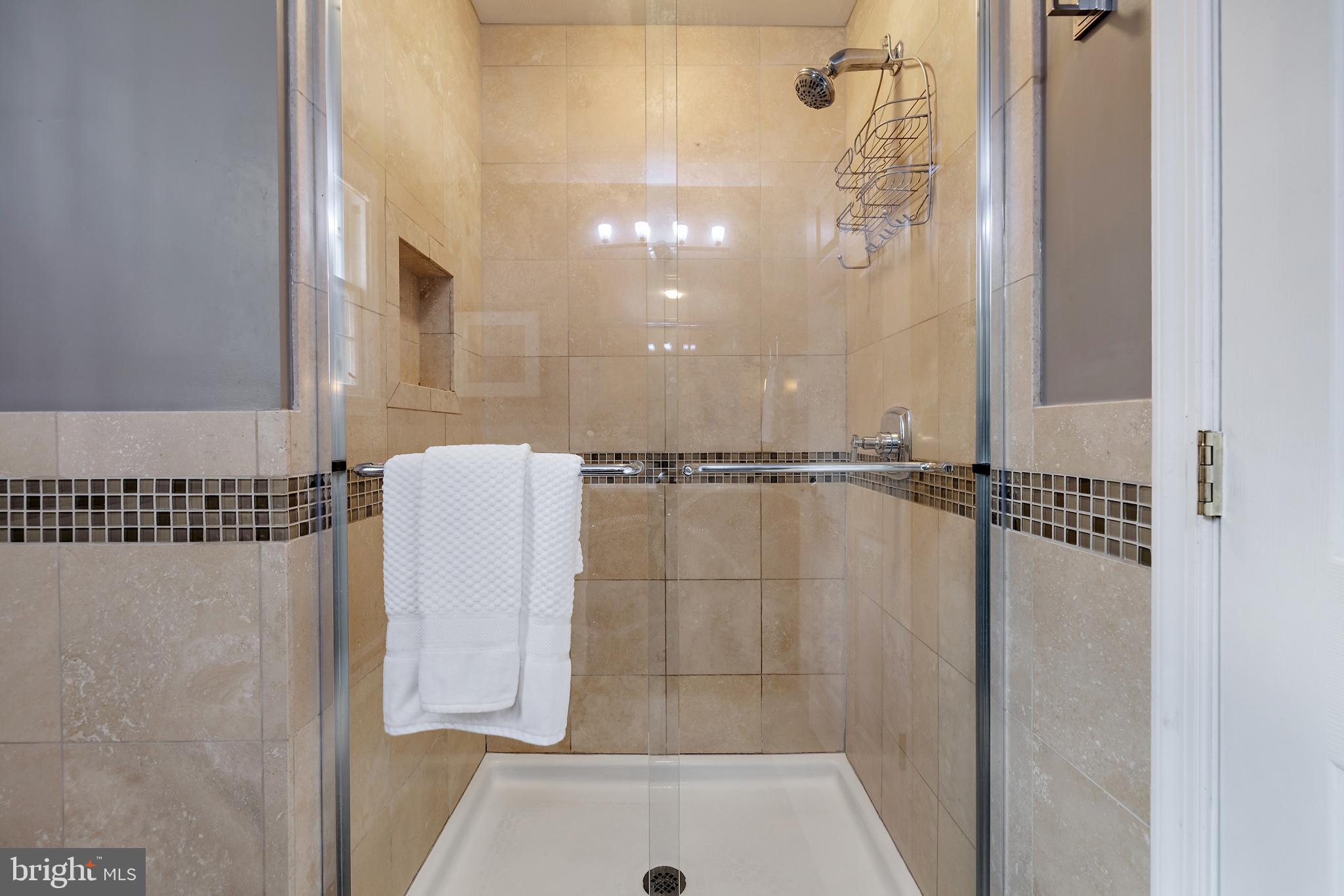 WOODSIDE PARK - Residential