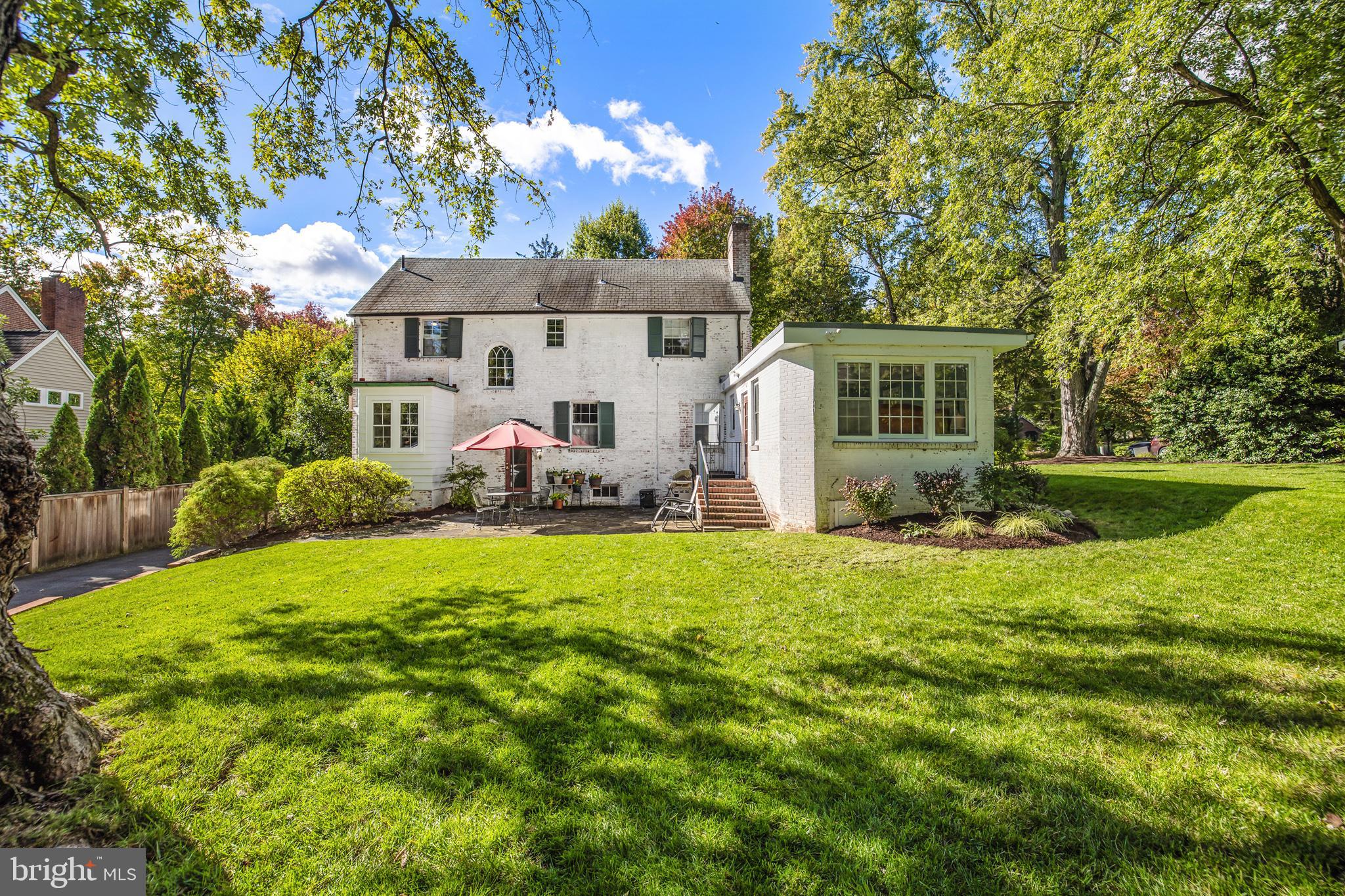 WOODSIDE PARK - Residential