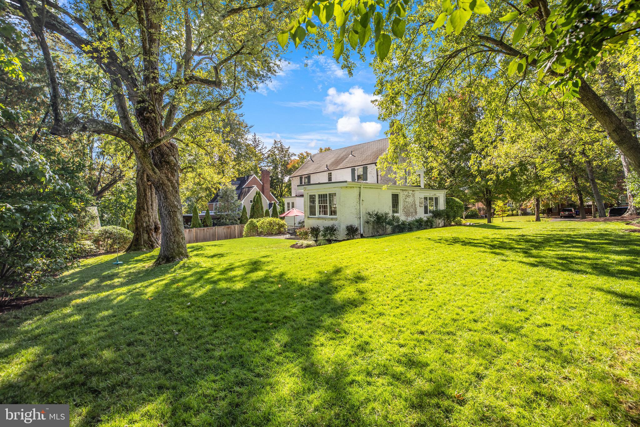 WOODSIDE PARK - Residential