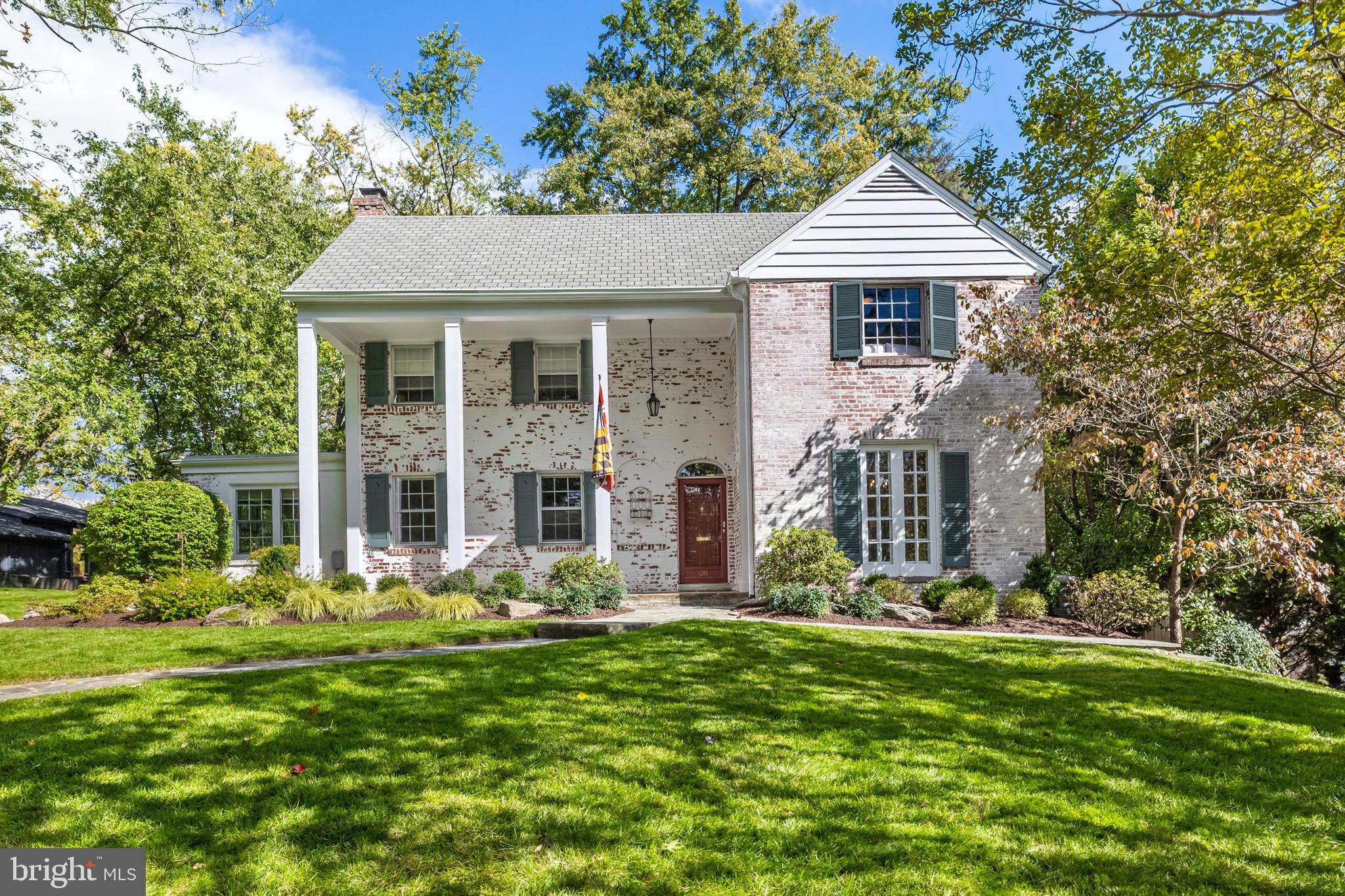 WOODSIDE PARK - Residential