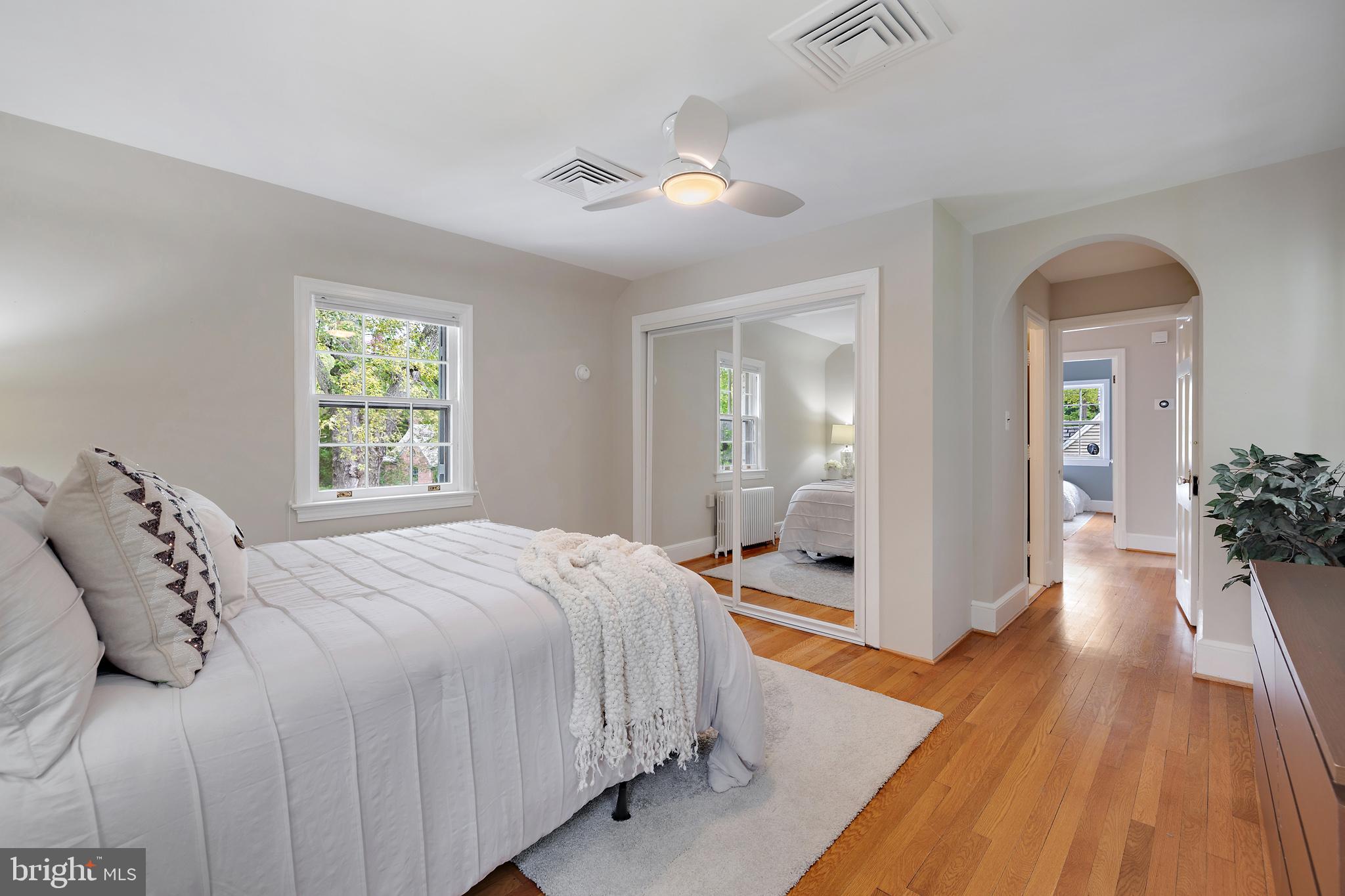 WOODSIDE PARK - Residential