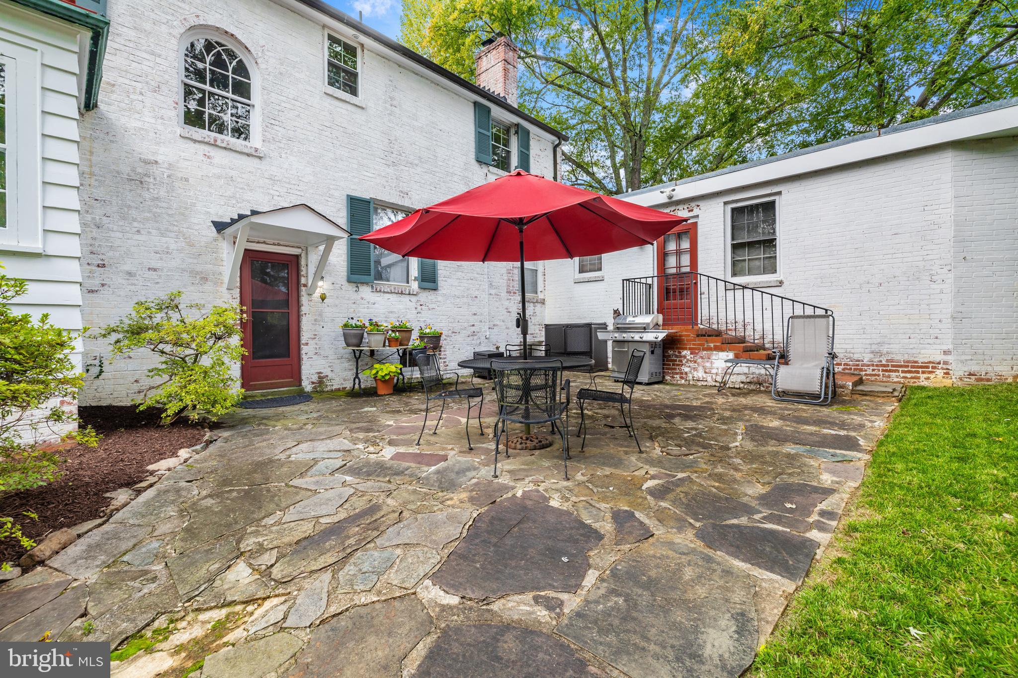 WOODSIDE PARK - Residential