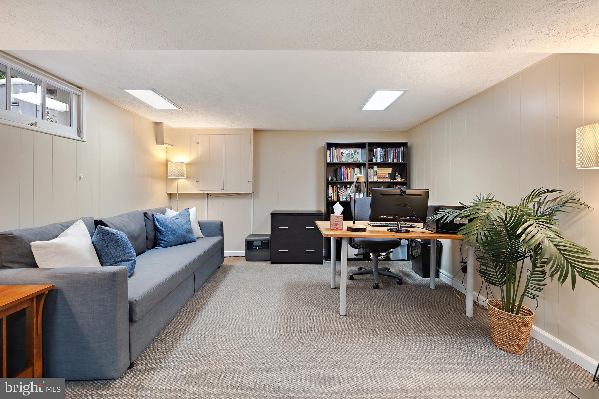 WOODSIDE PARK - Residential