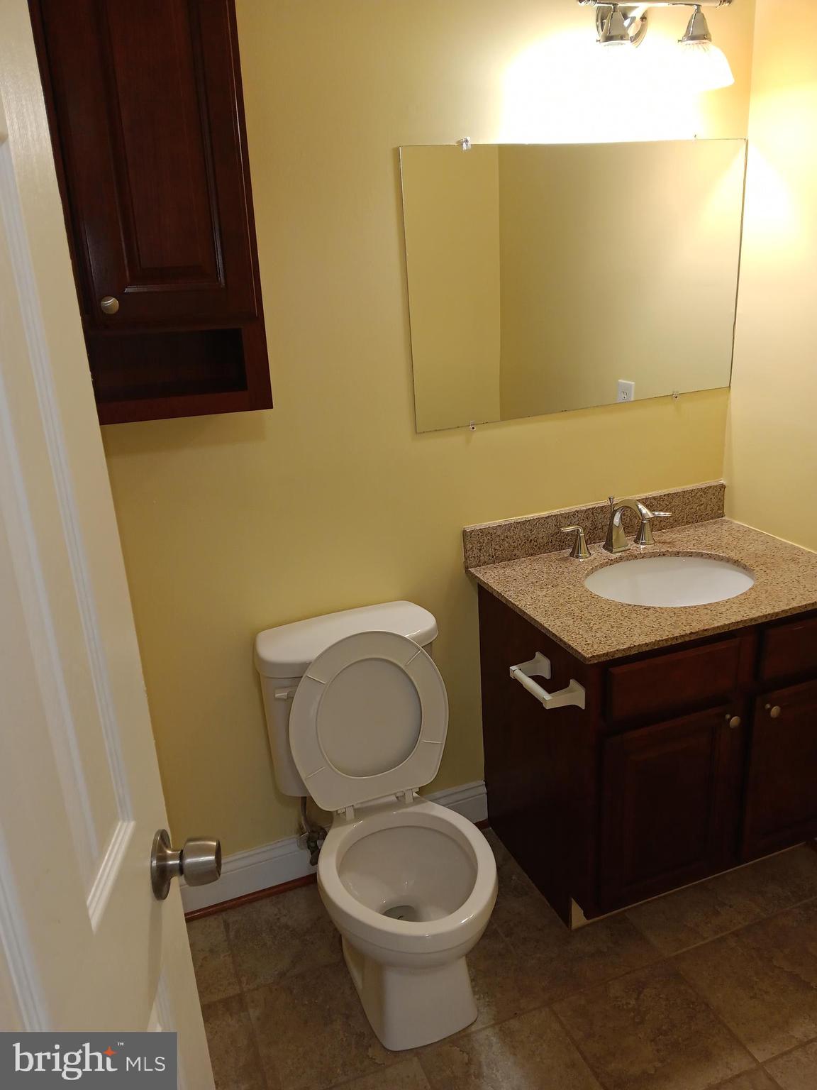 CALVERTON TOWNES - Residential Lease