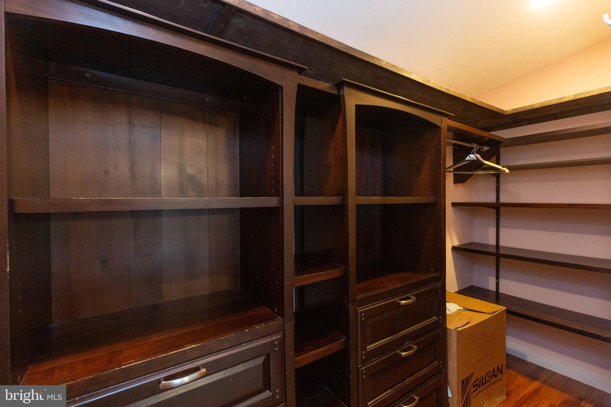 ASPEN MEADOWS - Residential