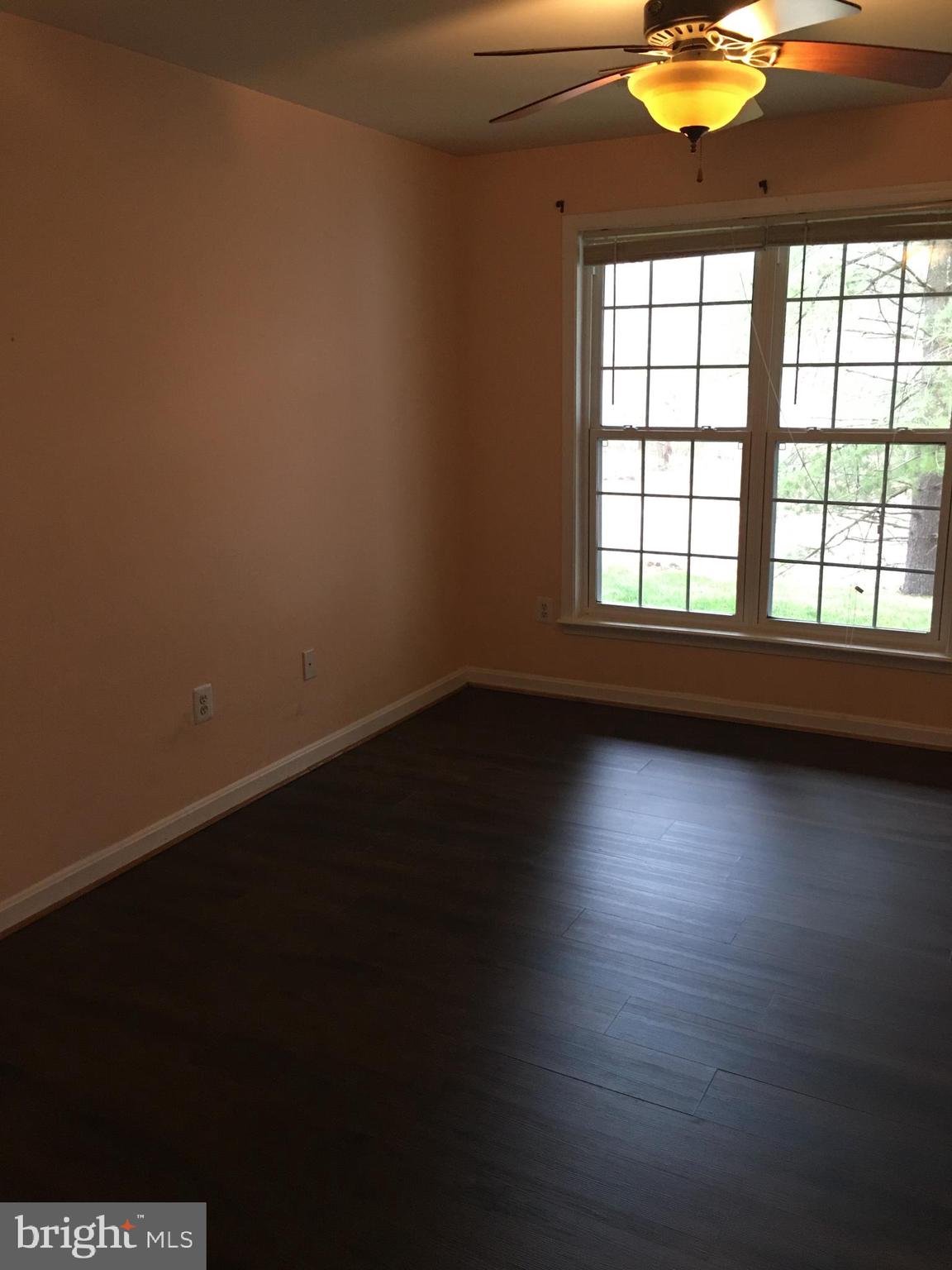 VISTAS AT WASHINGTONIAN WOODS - Residential Lease