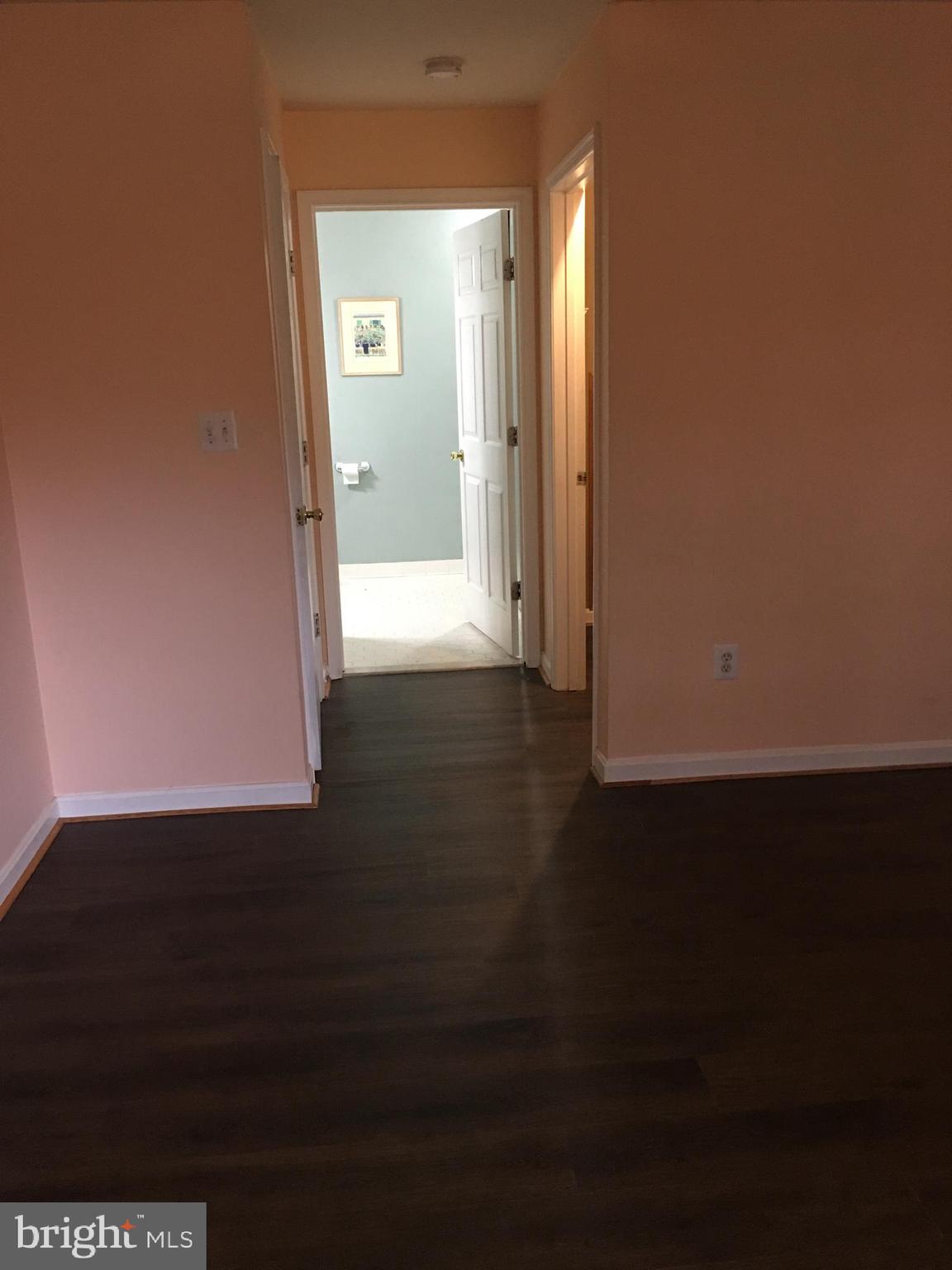 VISTAS AT WASHINGTONIAN WOODS - Residential Lease