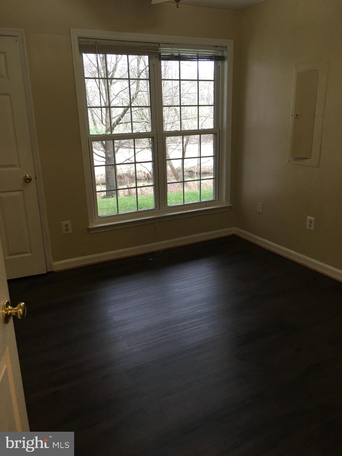 VISTAS AT WASHINGTONIAN WOODS - Residential Lease