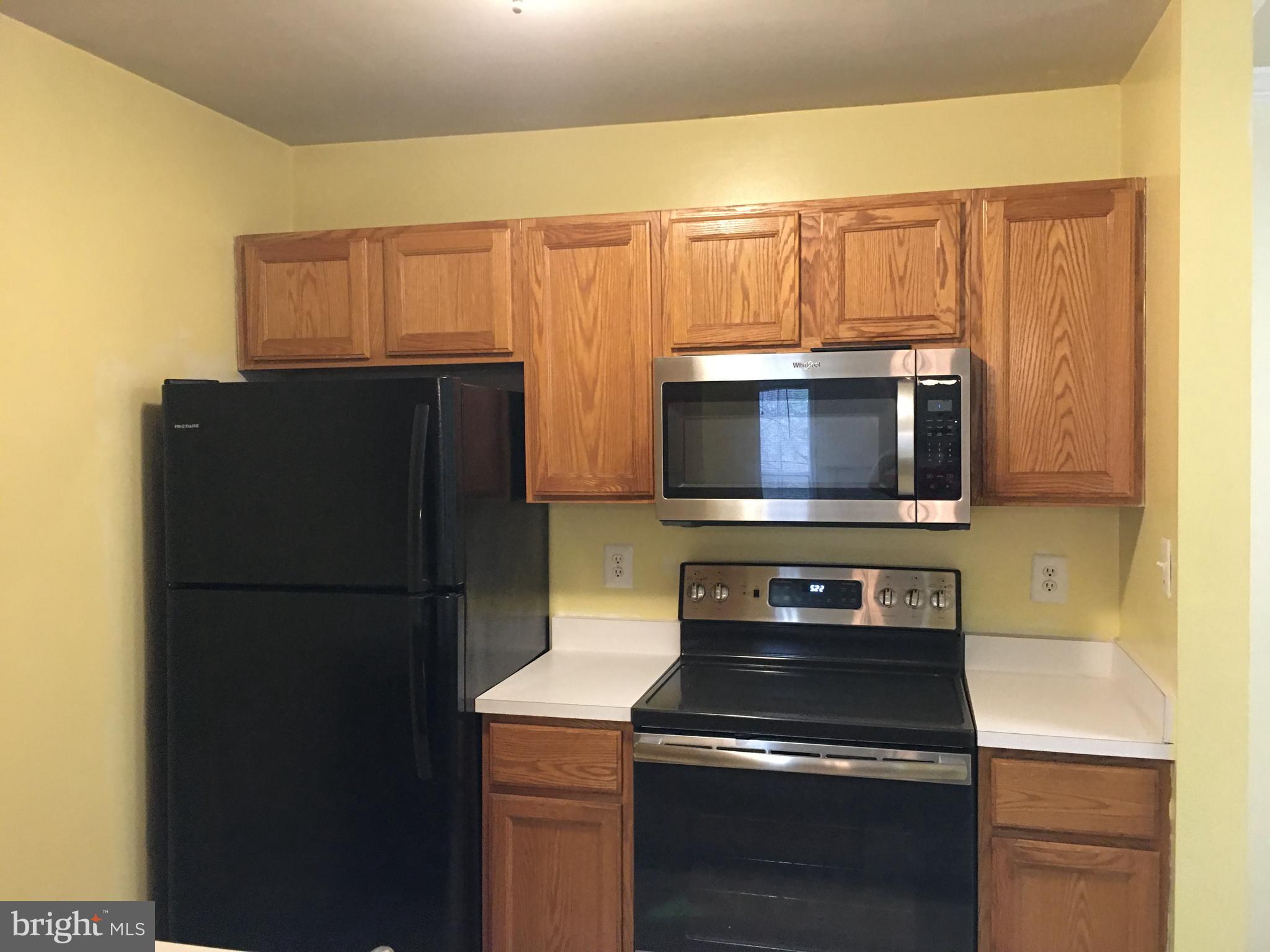 VISTAS AT WASHINGTONIAN WOODS - Residential Lease