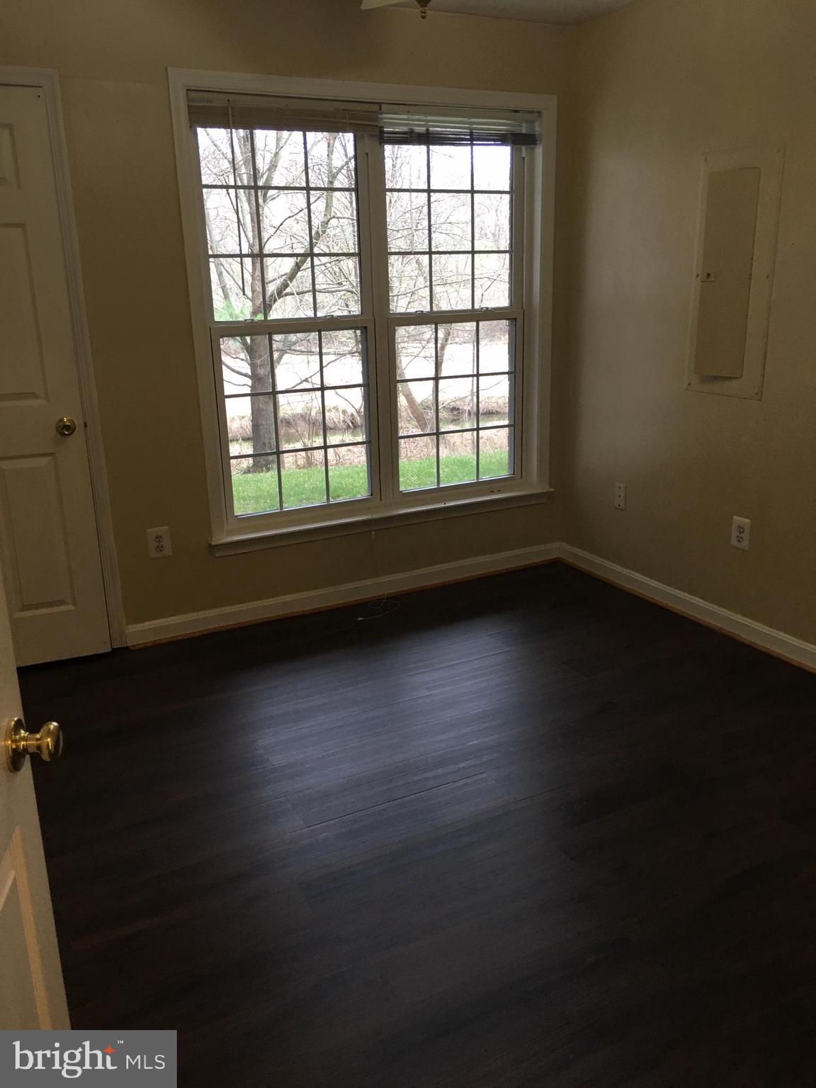 VISTAS AT WASHINGTONIAN WOODS - Residential Lease