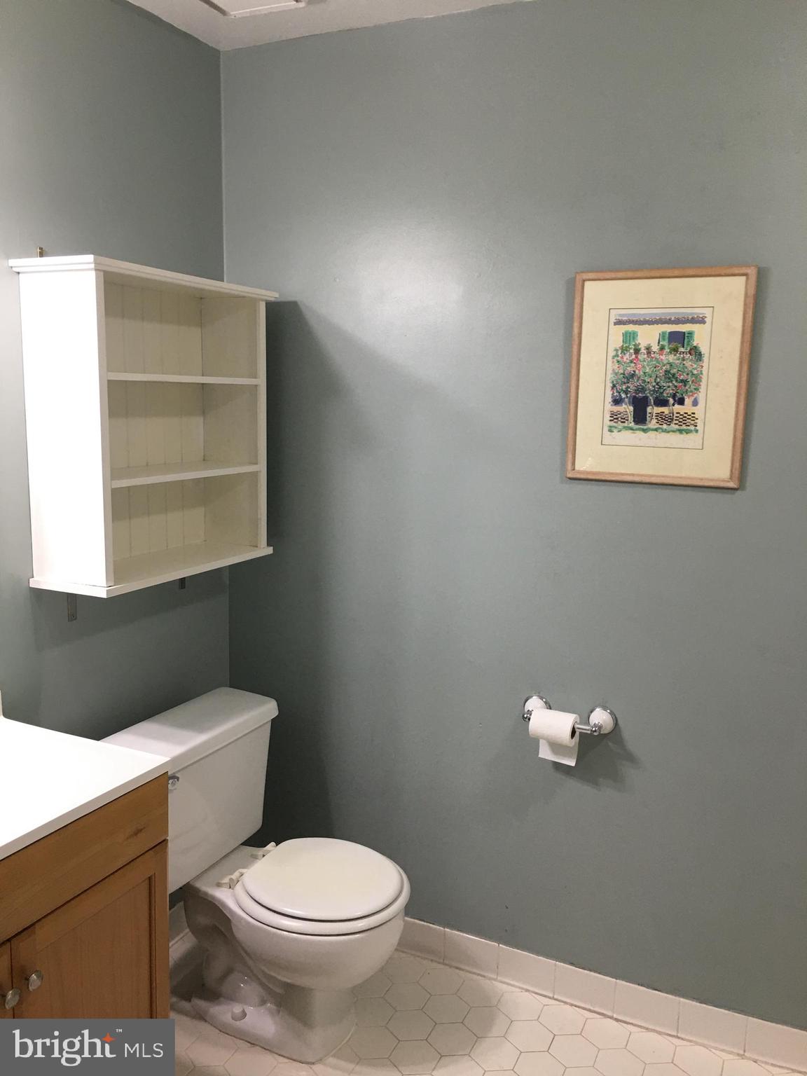 VISTAS AT WASHINGTONIAN WOODS - Residential Lease