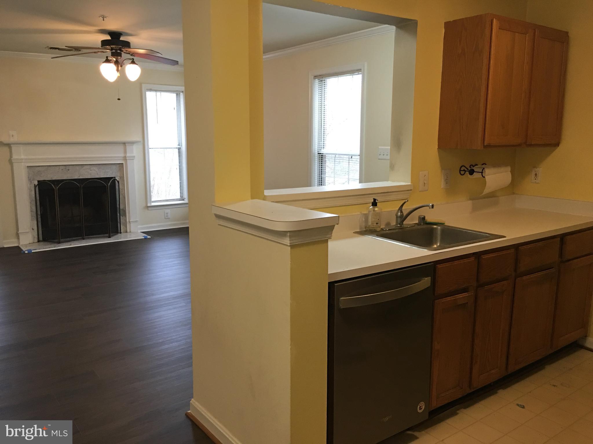 VISTAS AT WASHINGTONIAN WOODS - Residential Lease