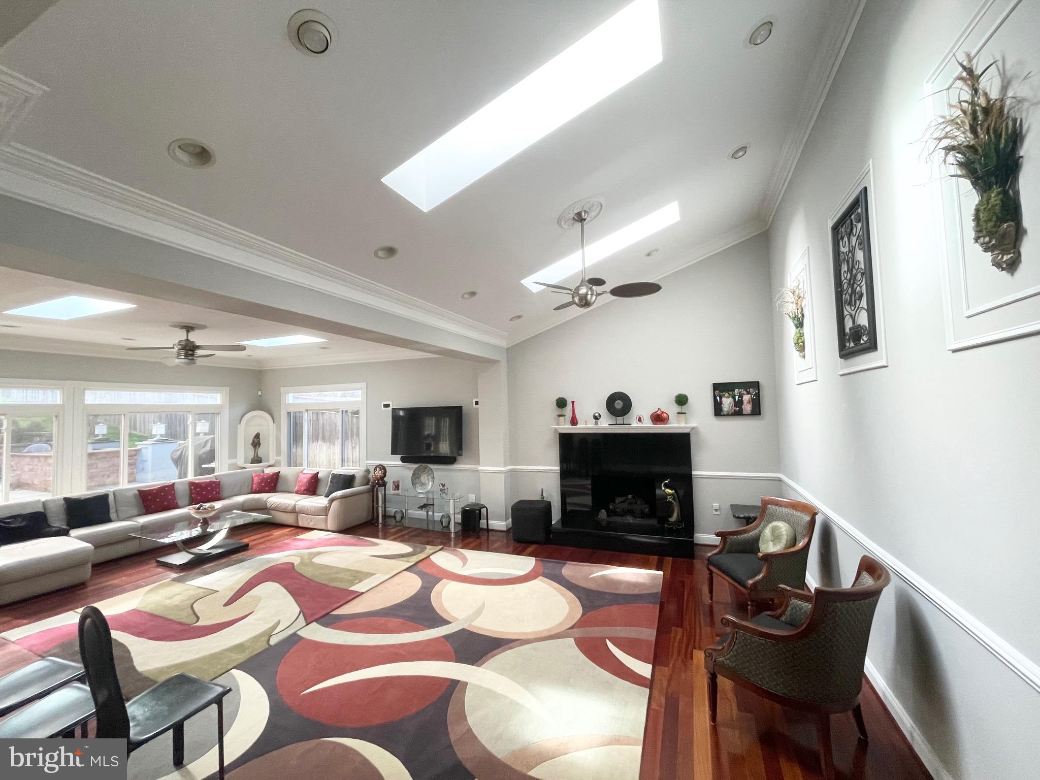 CHANTILLY HIGHLANDS - Residential Lease