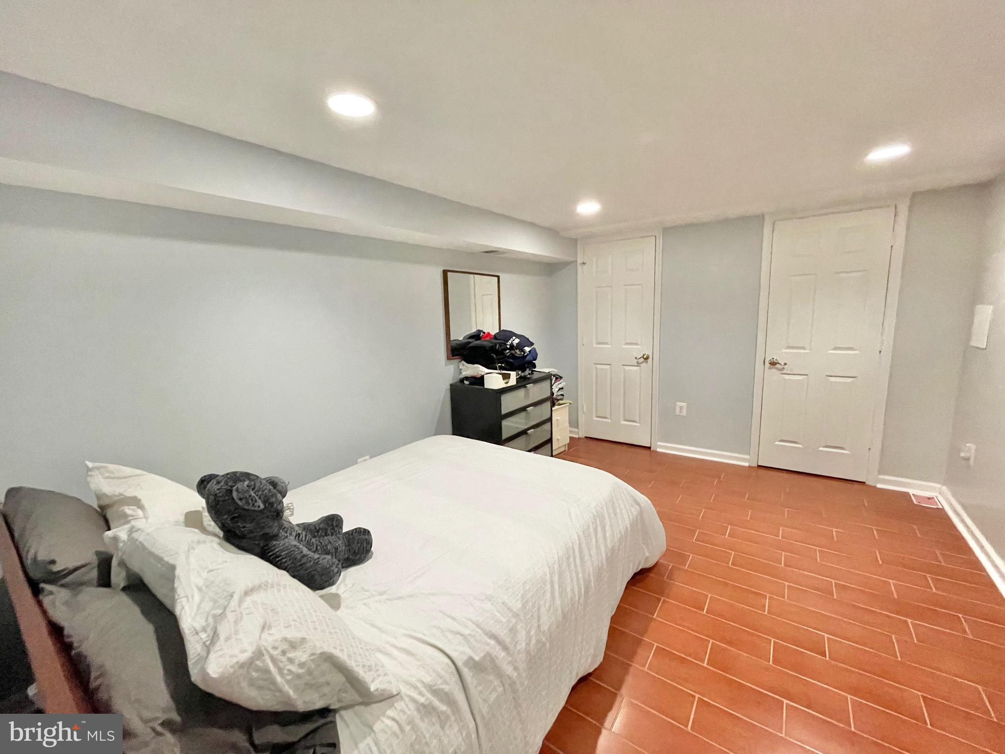 CHANTILLY HIGHLANDS - Residential Lease