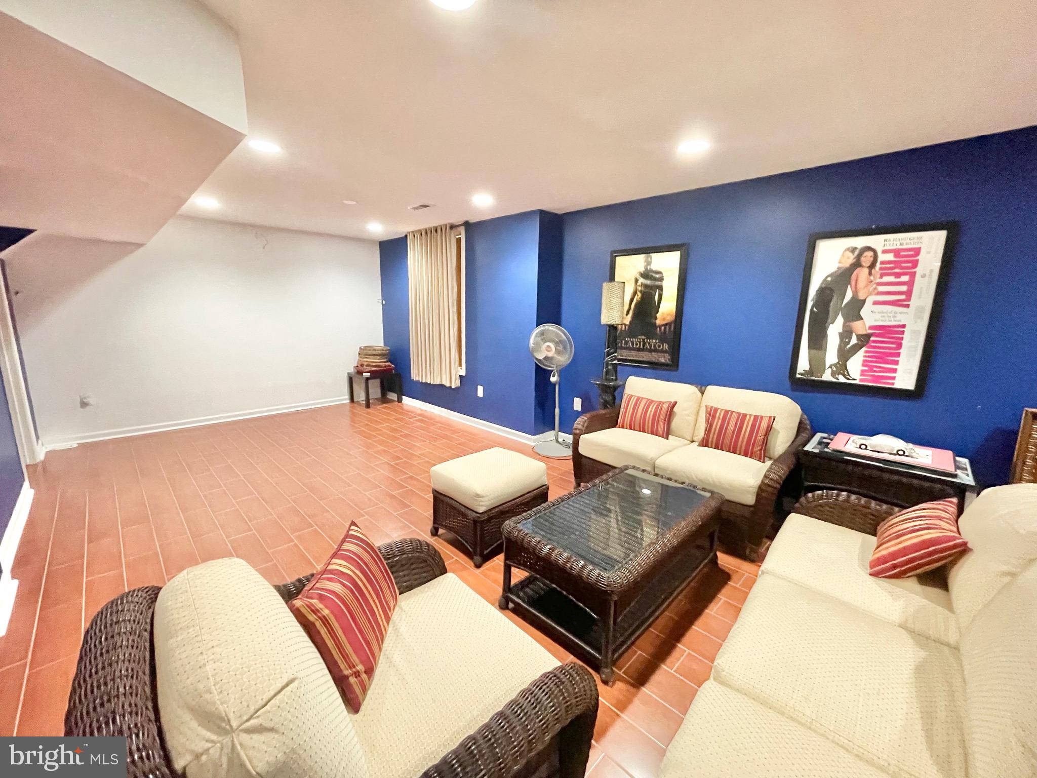 CHANTILLY HIGHLANDS - Residential Lease