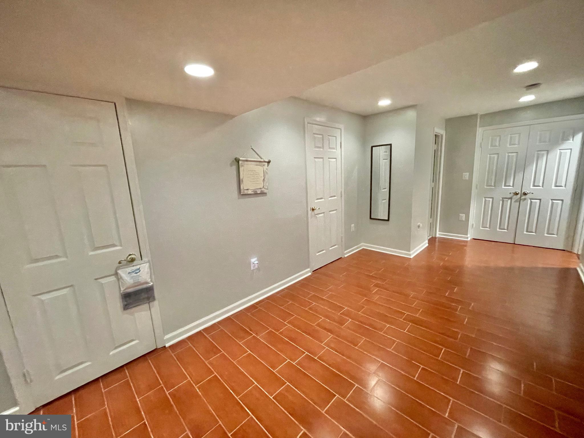 CHANTILLY HIGHLANDS - Residential Lease