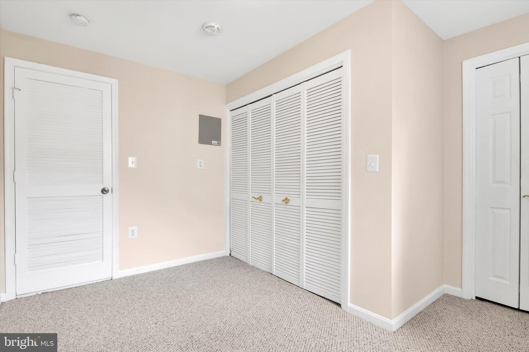 DALE CITY - Residential Lease