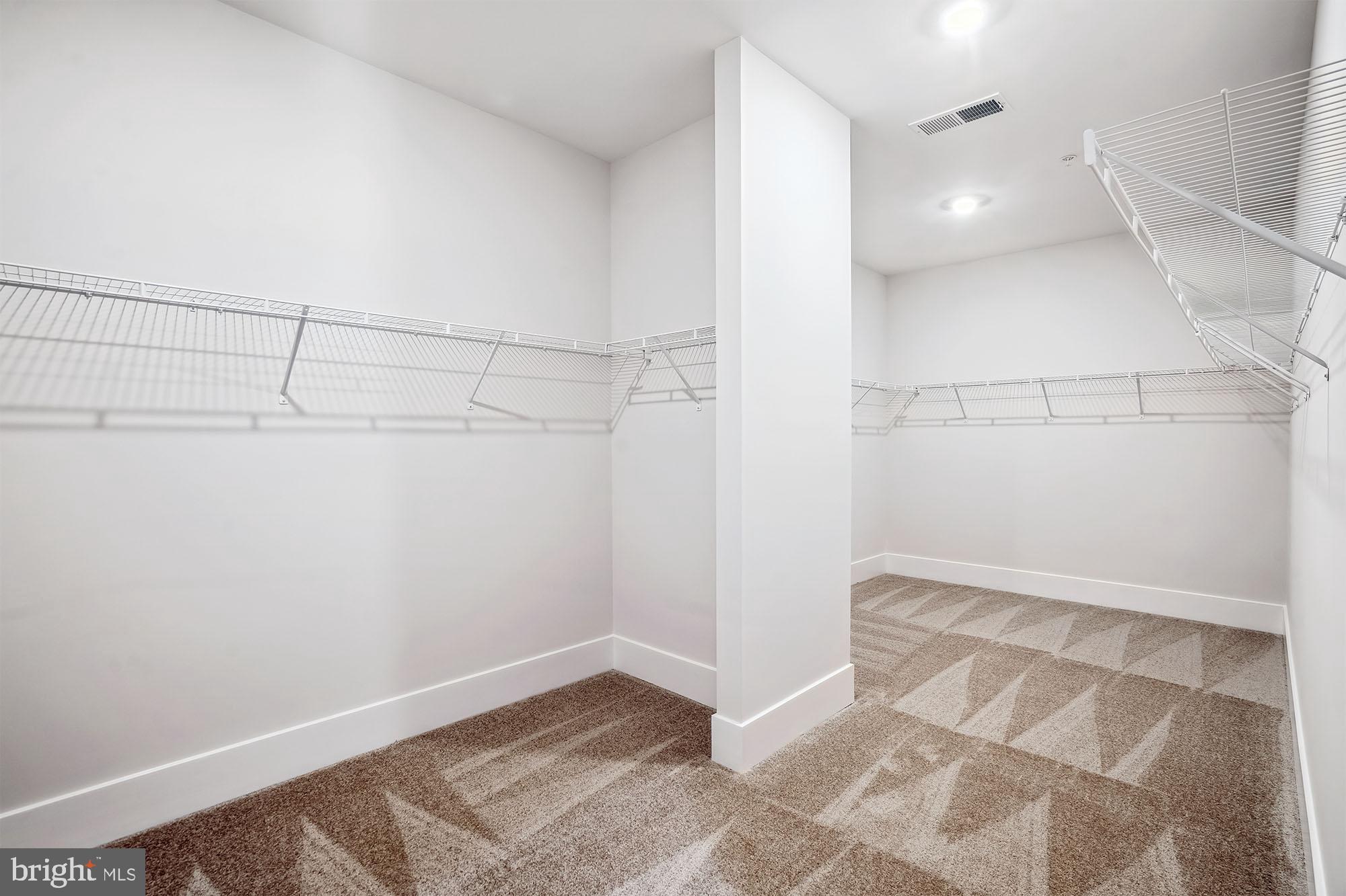 FAIRVIEW MANOR - Residential