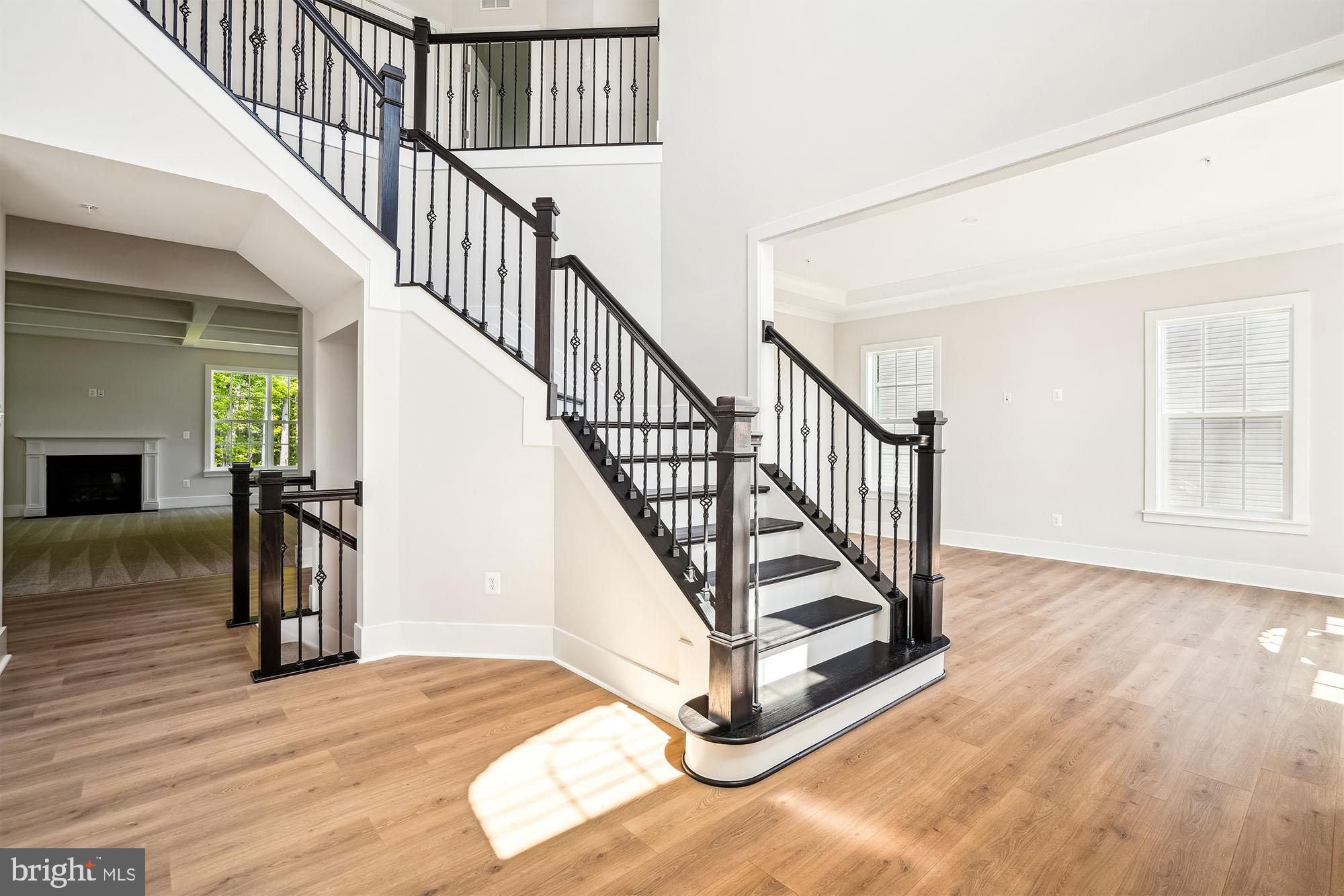 3904 DIPLOMAT AVENUE